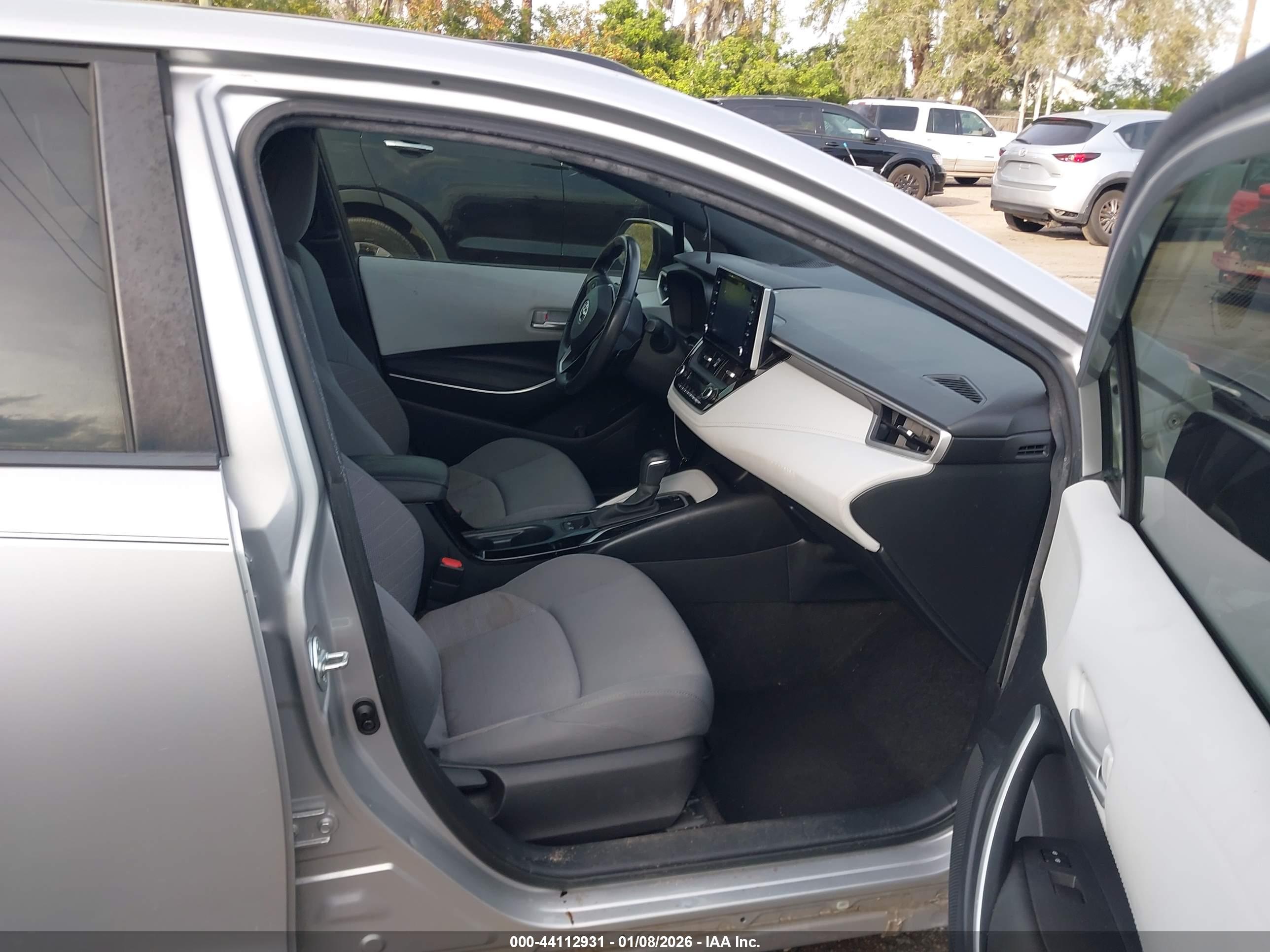 TOYOTA COROLLA image 5