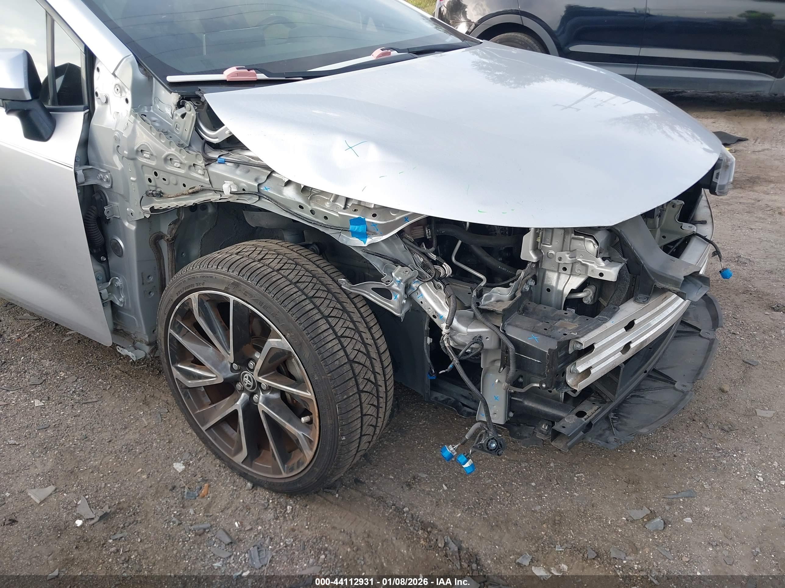 TOYOTA COROLLA image 6