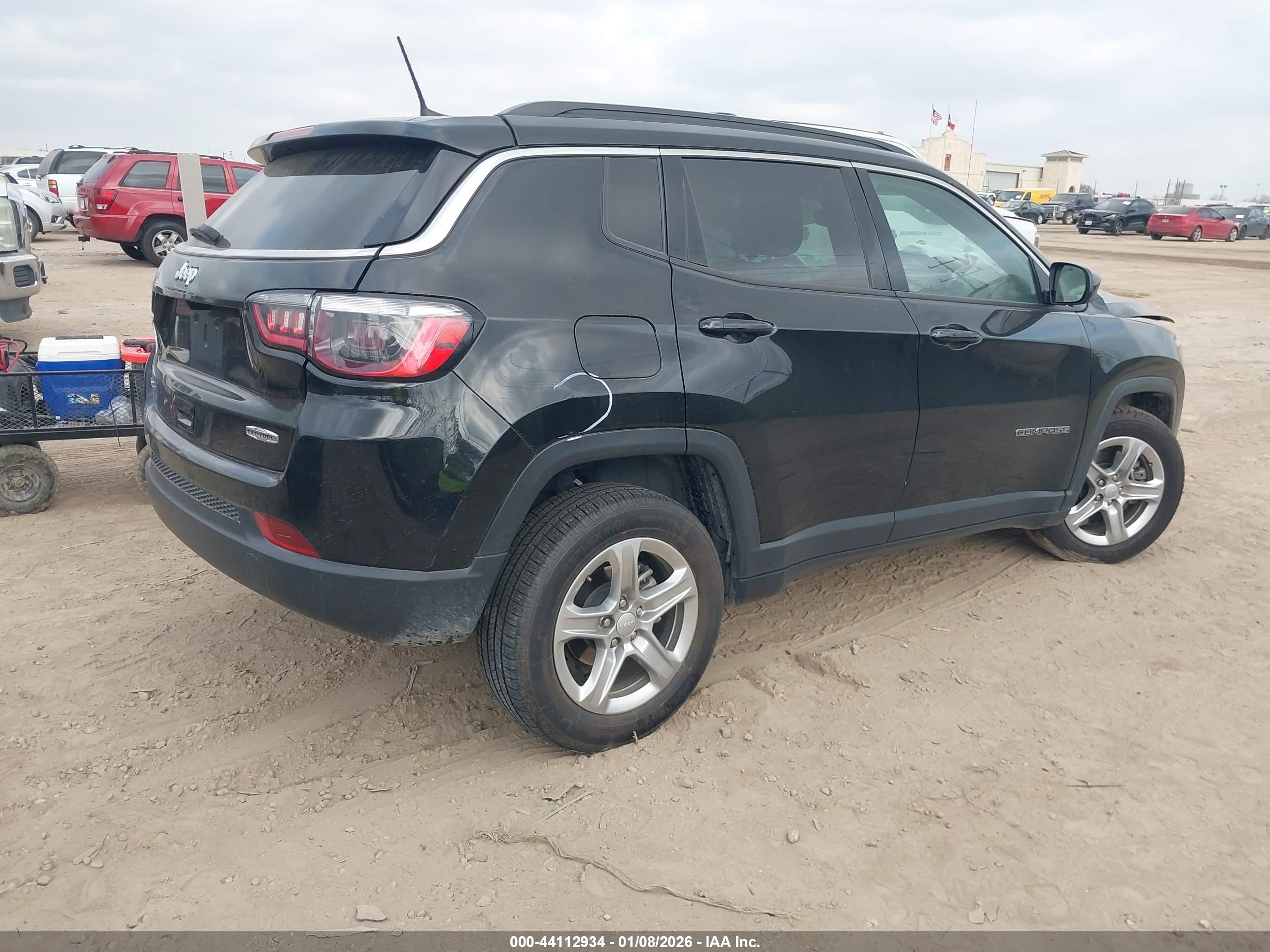 JEEP COMPASS image 4