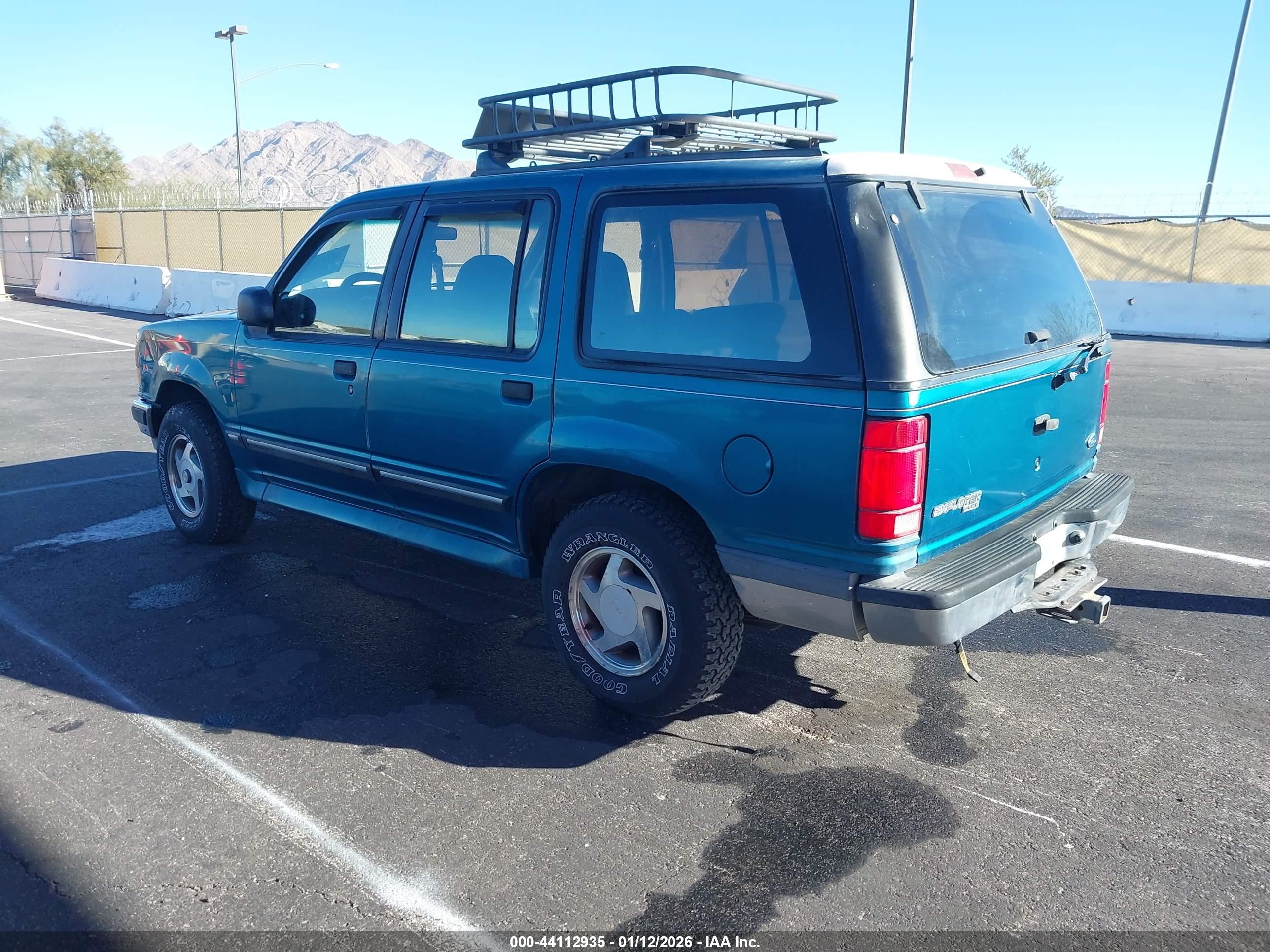 FORD EXPLORER image 3