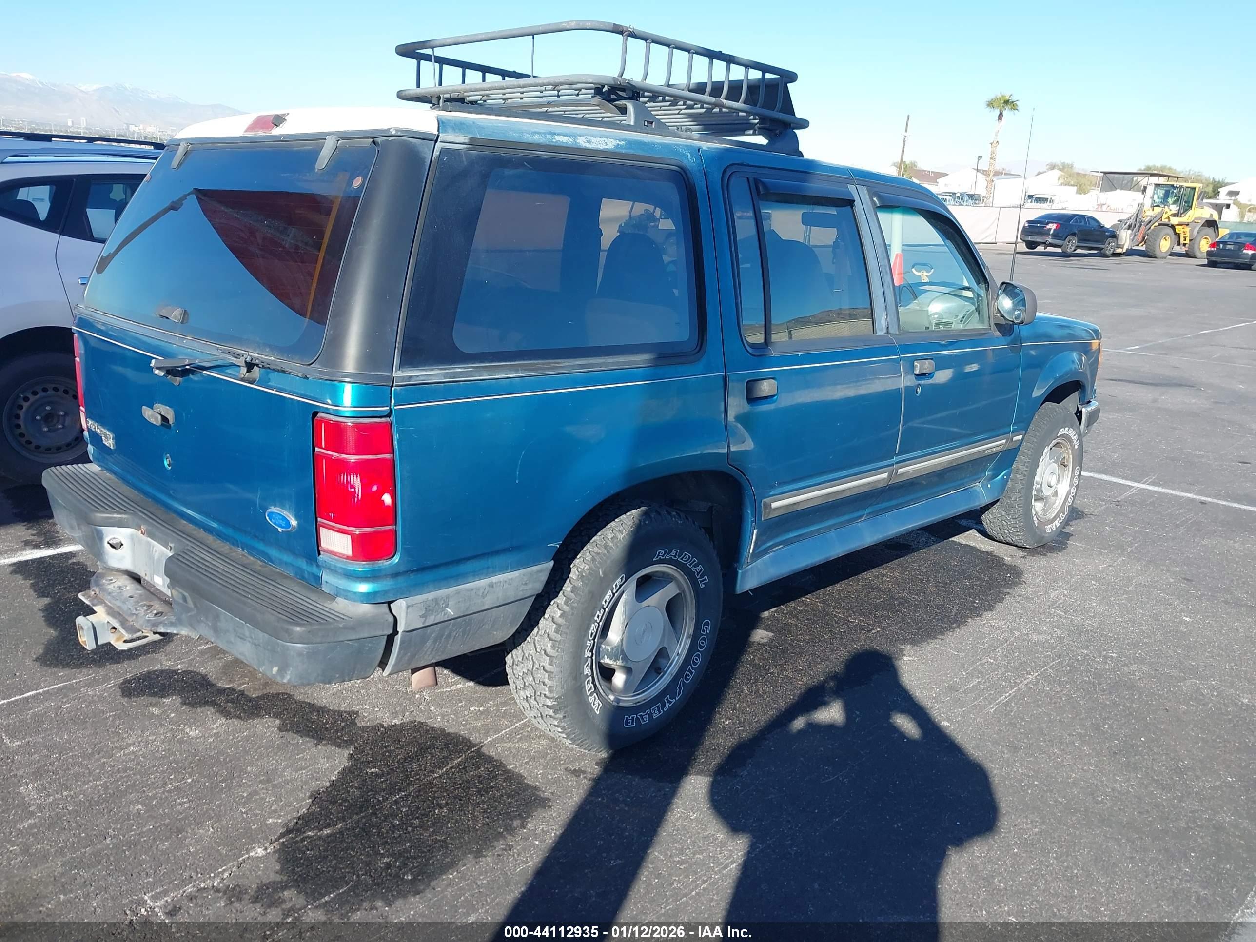 FORD EXPLORER image 4
