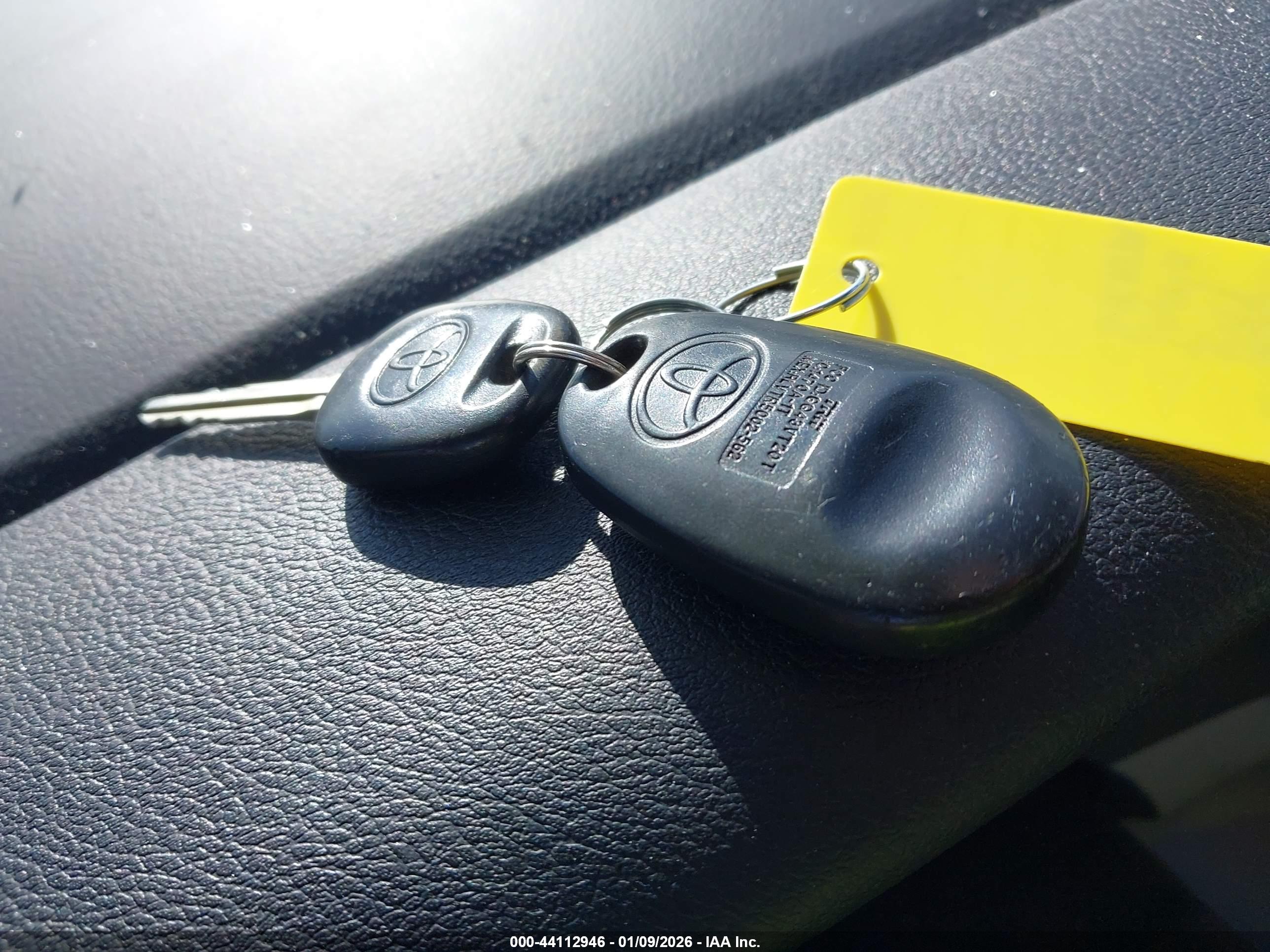 TOYOTA SIENNA image 11