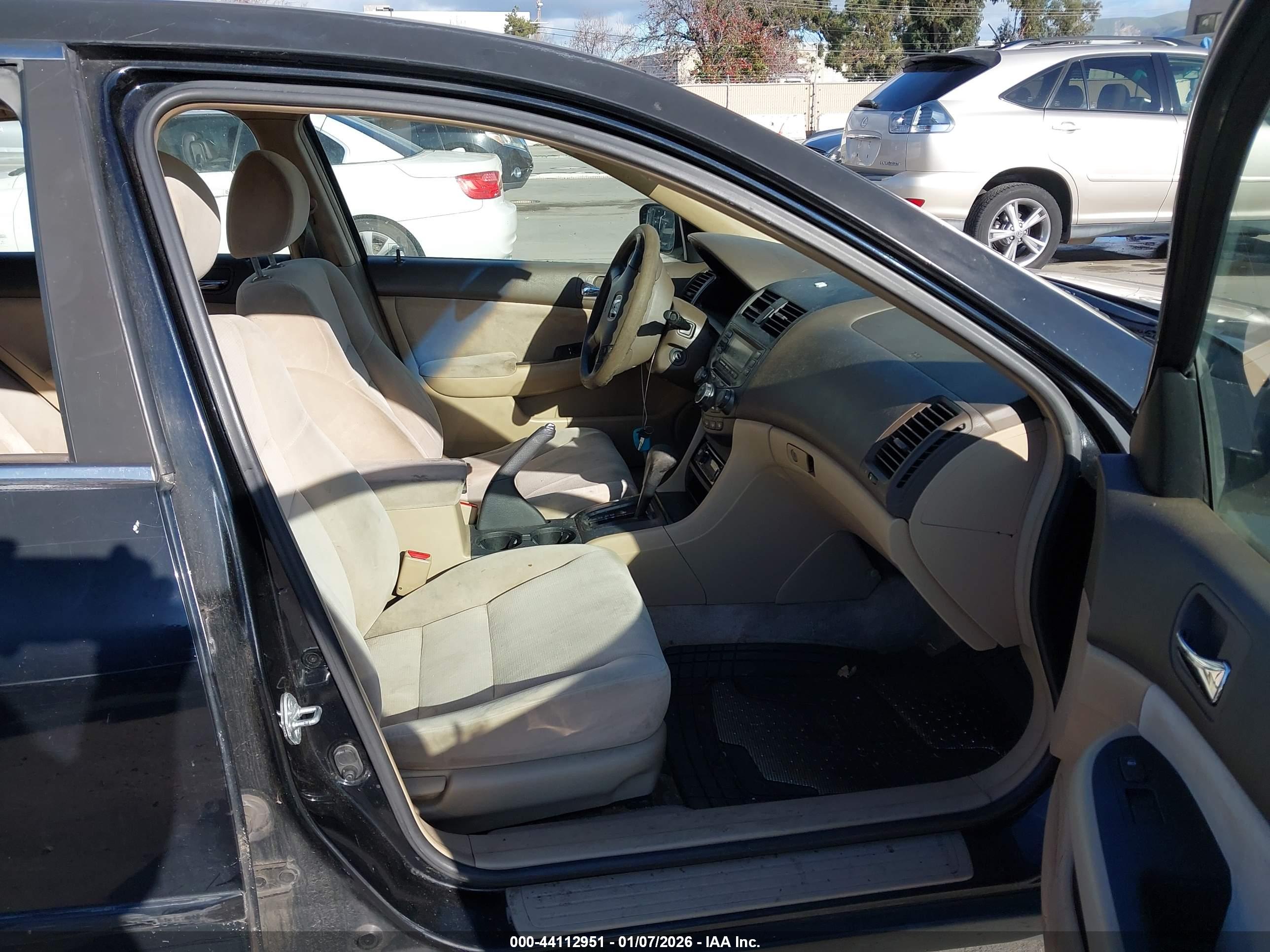 HONDA ACCORD image 5