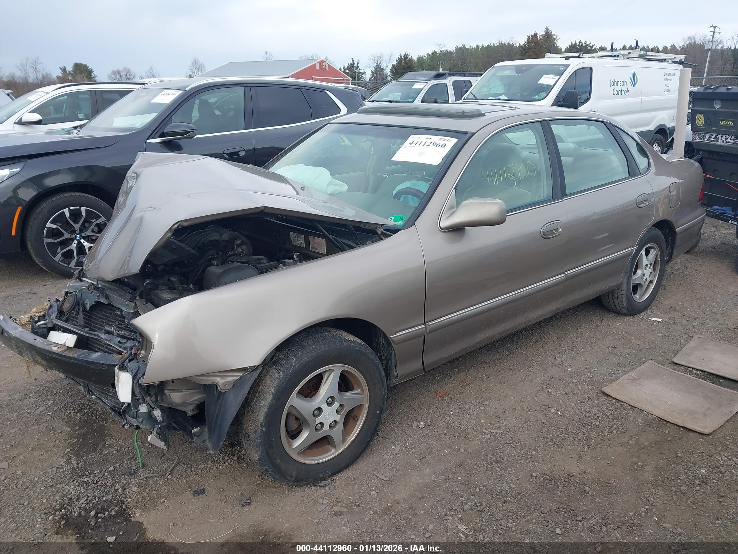 TOYOTA AVALON image 2