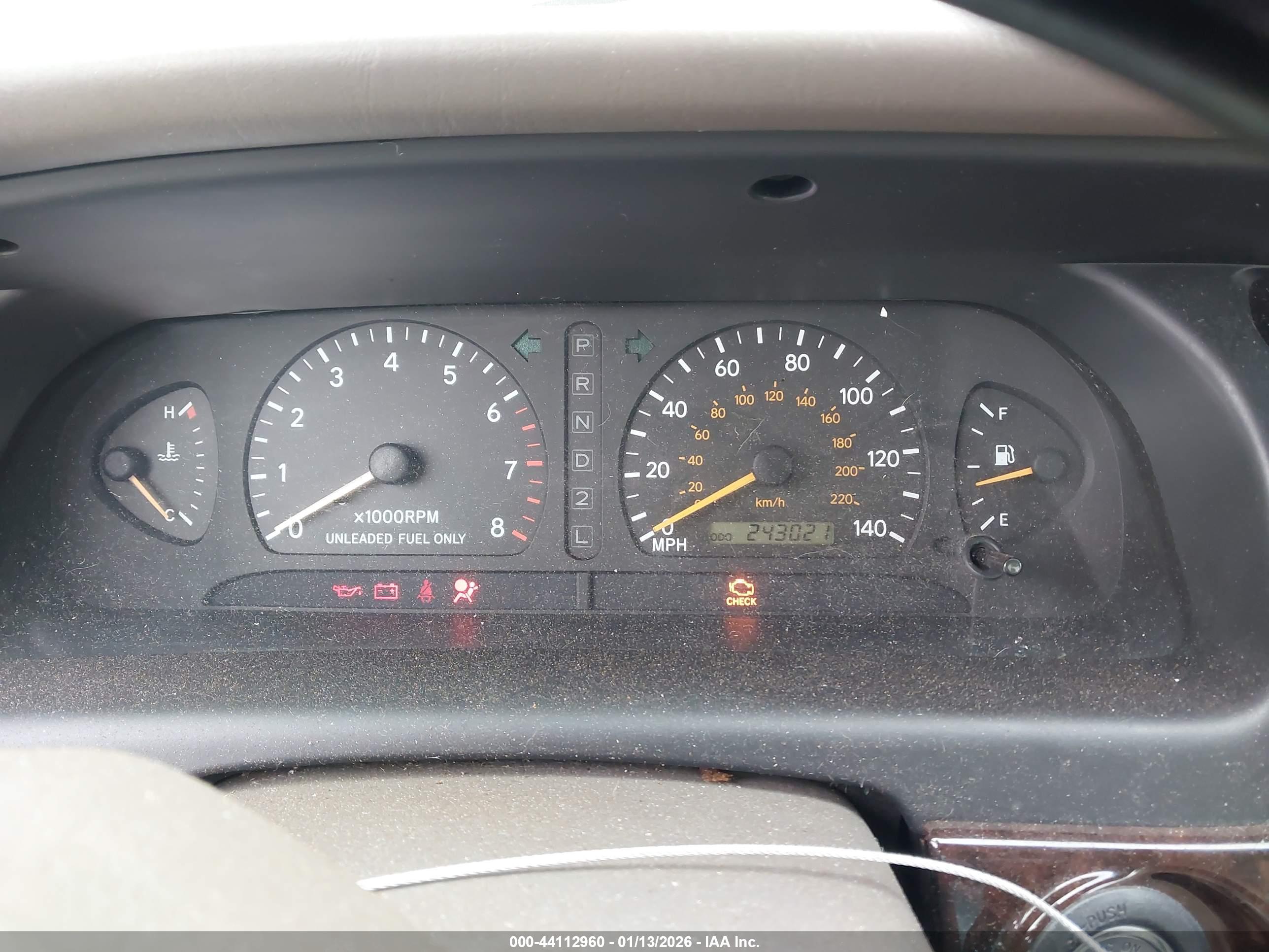 TOYOTA AVALON image 7
