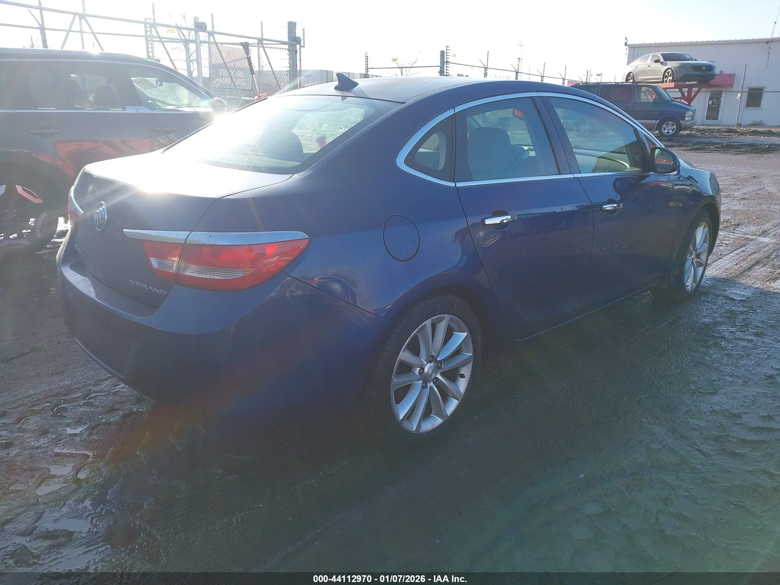 BUICK VERANO image 4