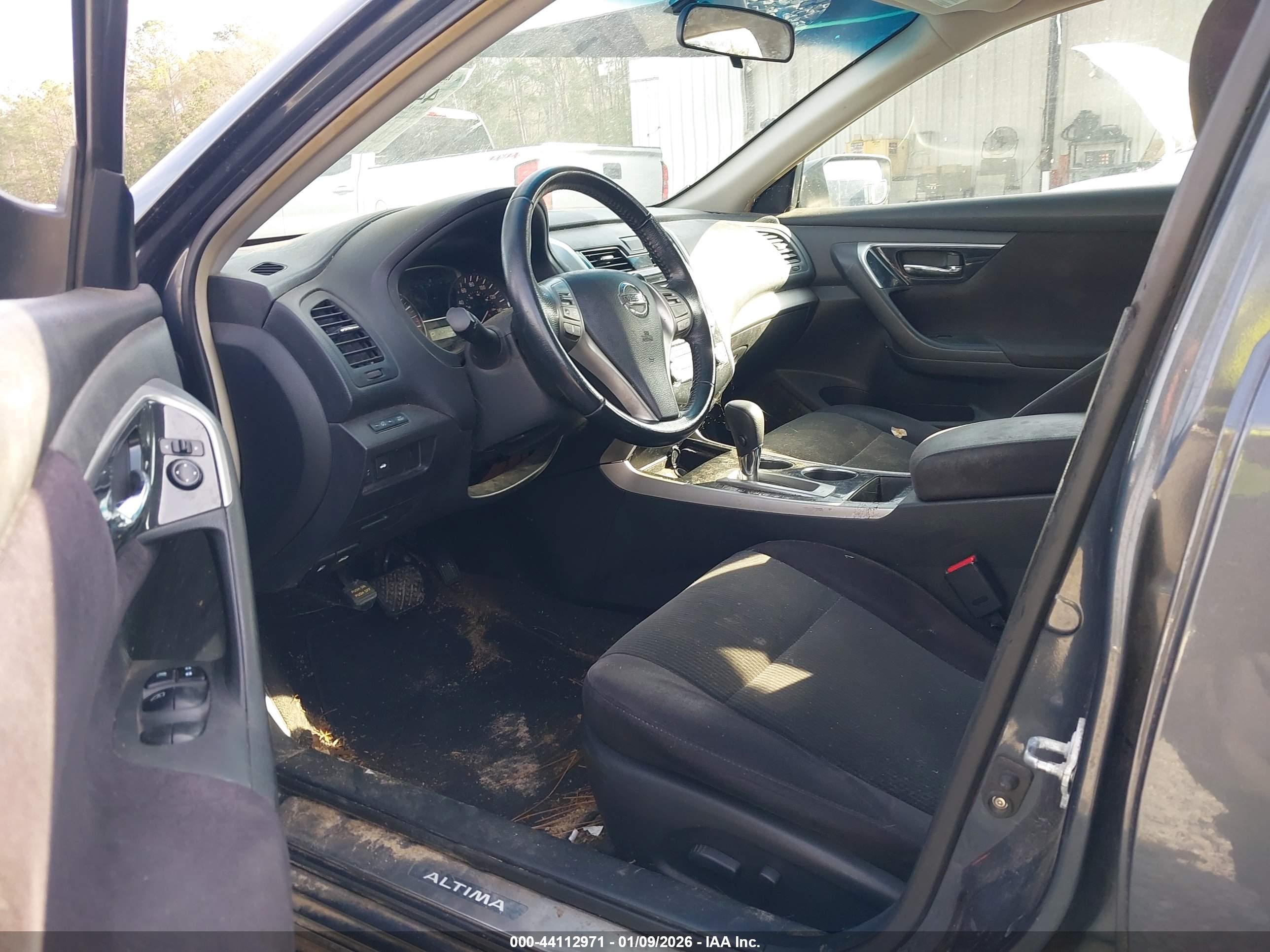 NISSAN ALTIMA image 5