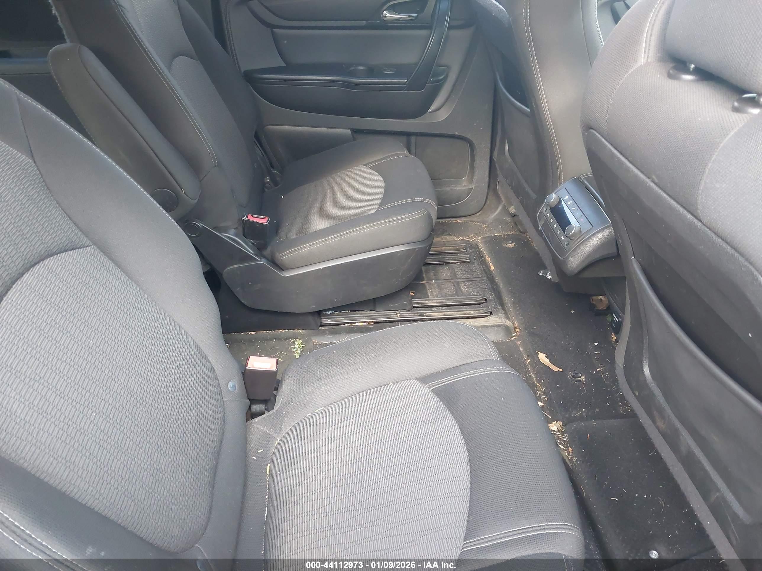 CHEVROLET TRAVERSE image 8