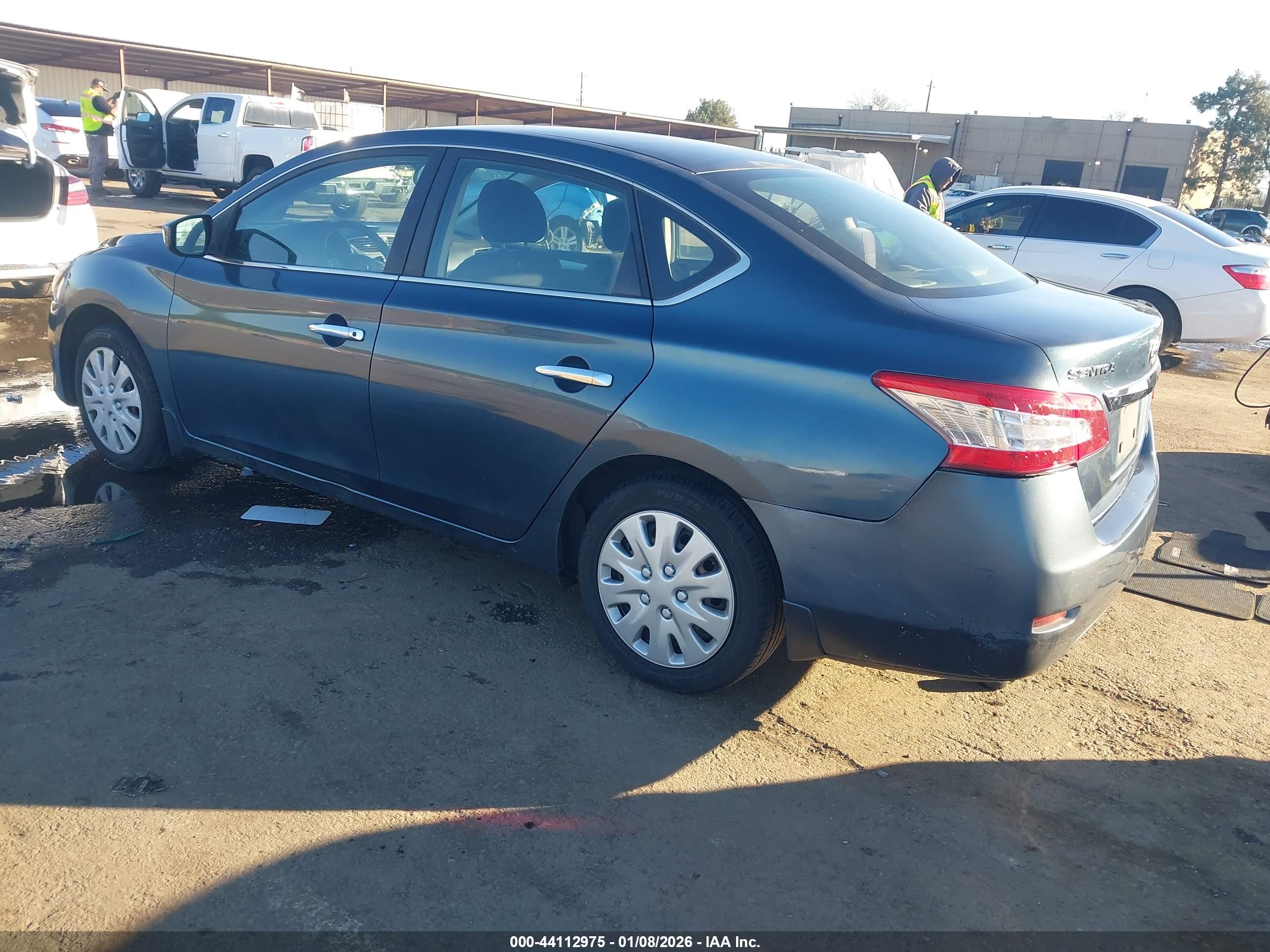 NISSAN SENTRA image 3