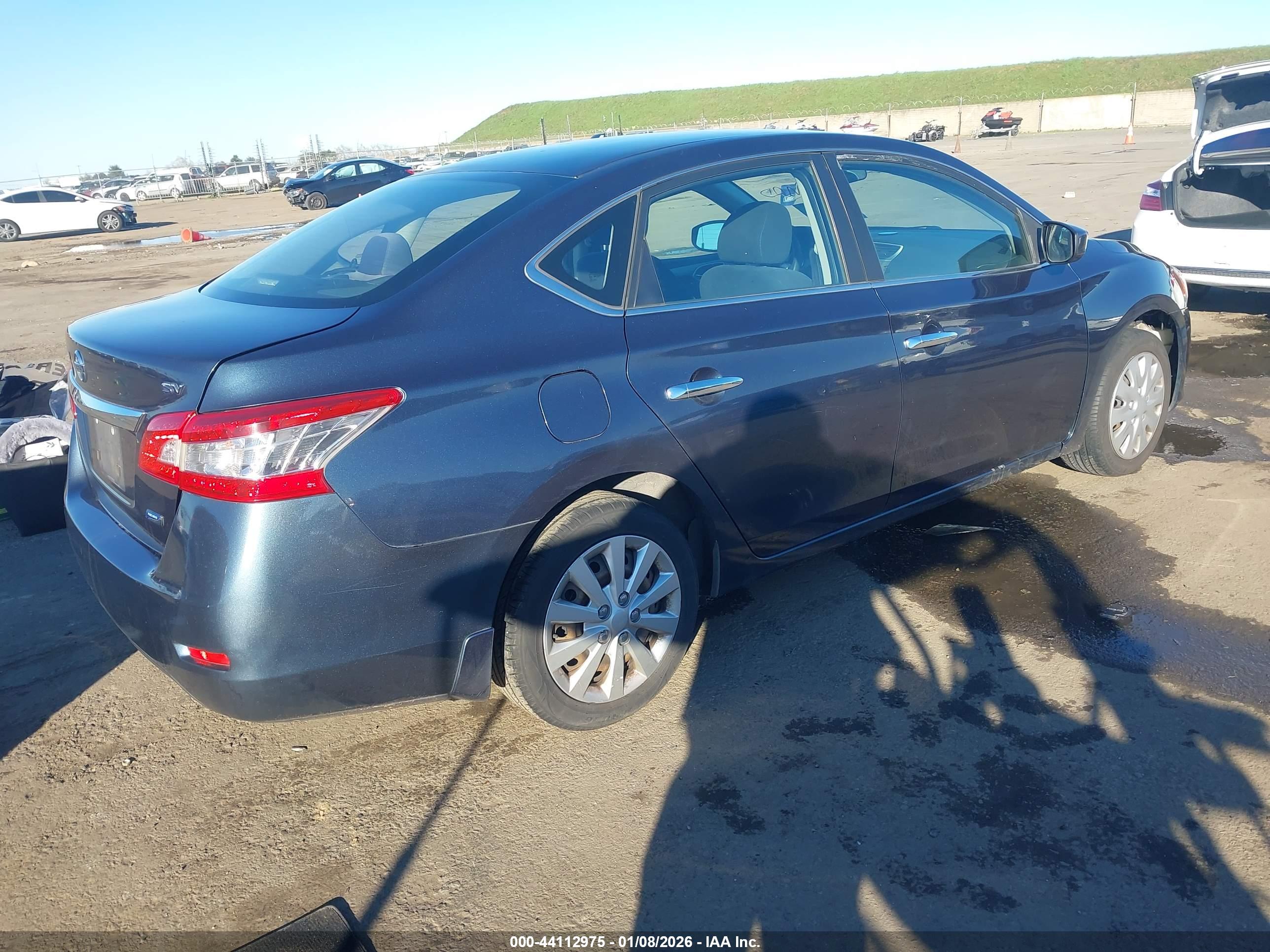 NISSAN SENTRA image 4