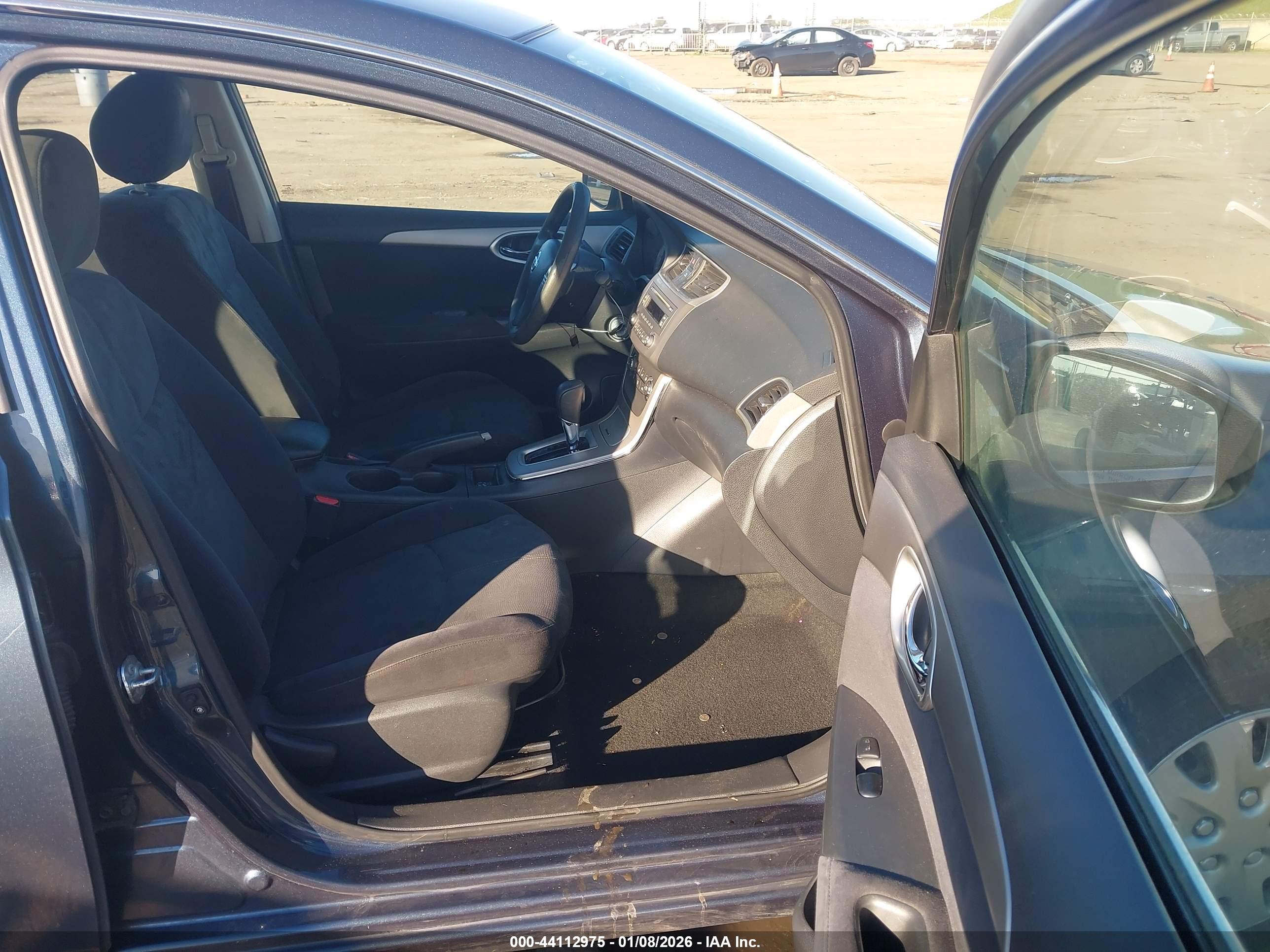 NISSAN SENTRA image 5