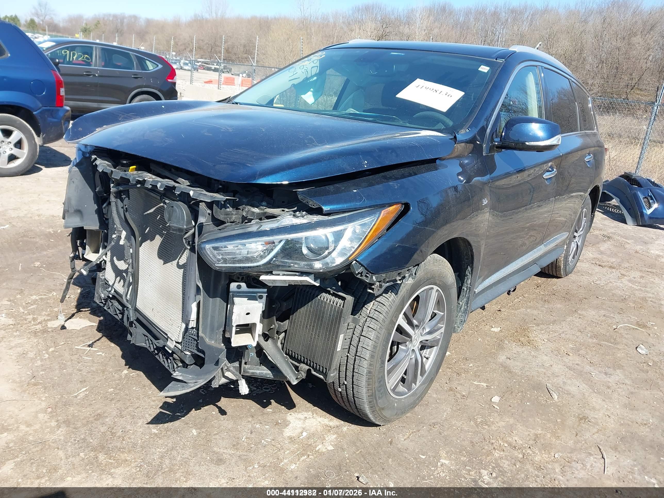 INFINITI QX60 image 2