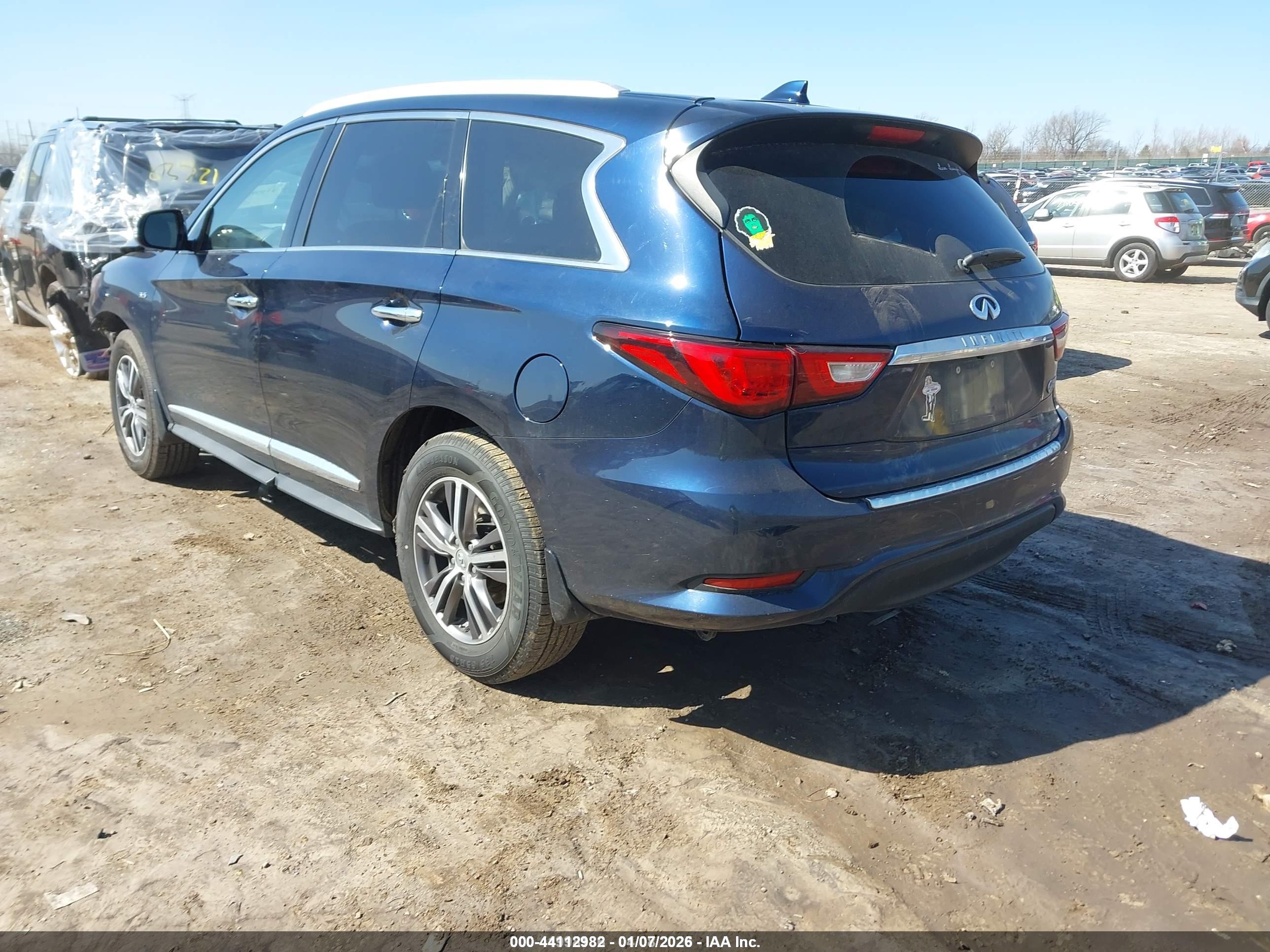 INFINITI QX60 image 3