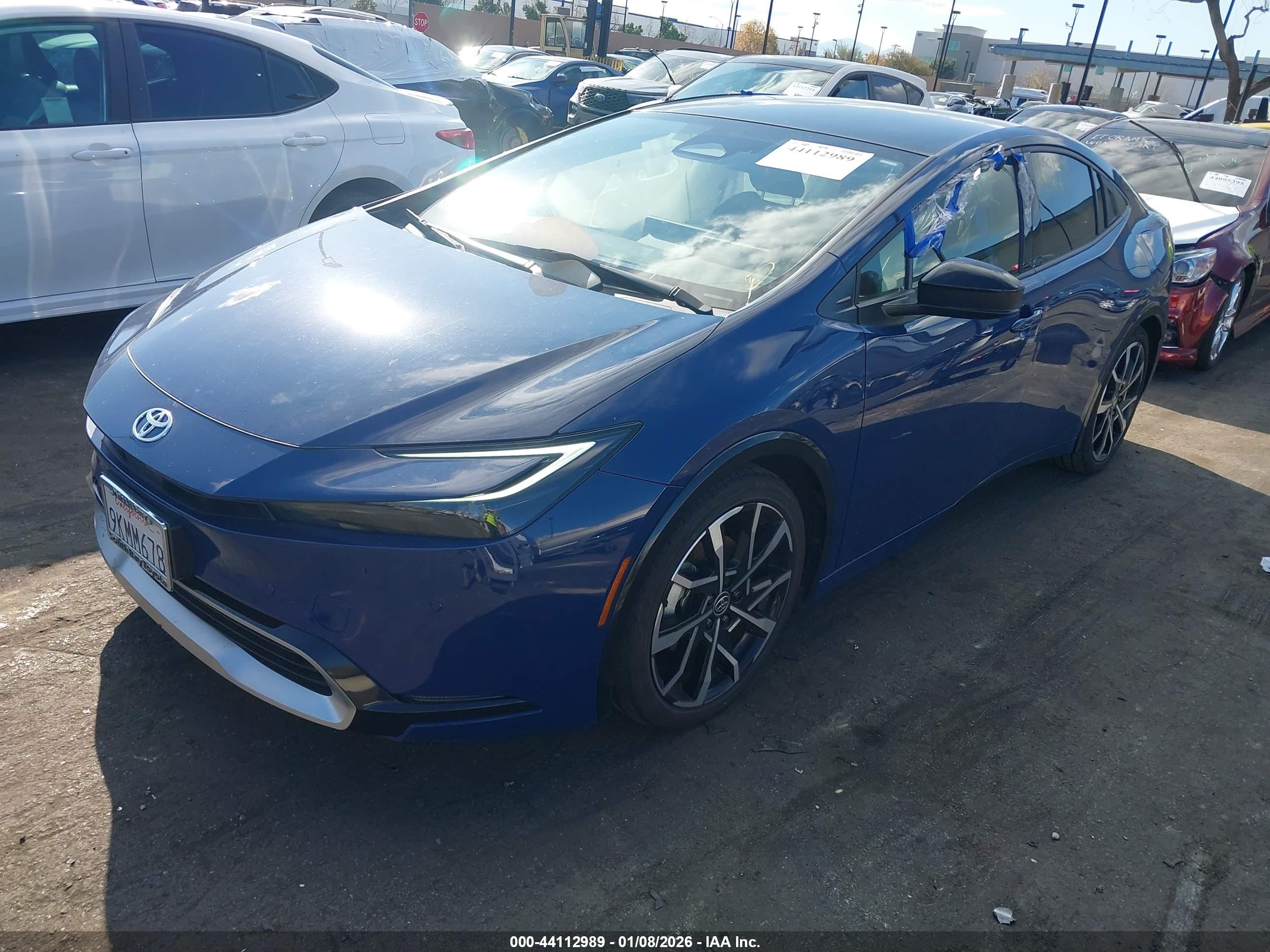 TOYOTA PRIUS image 2