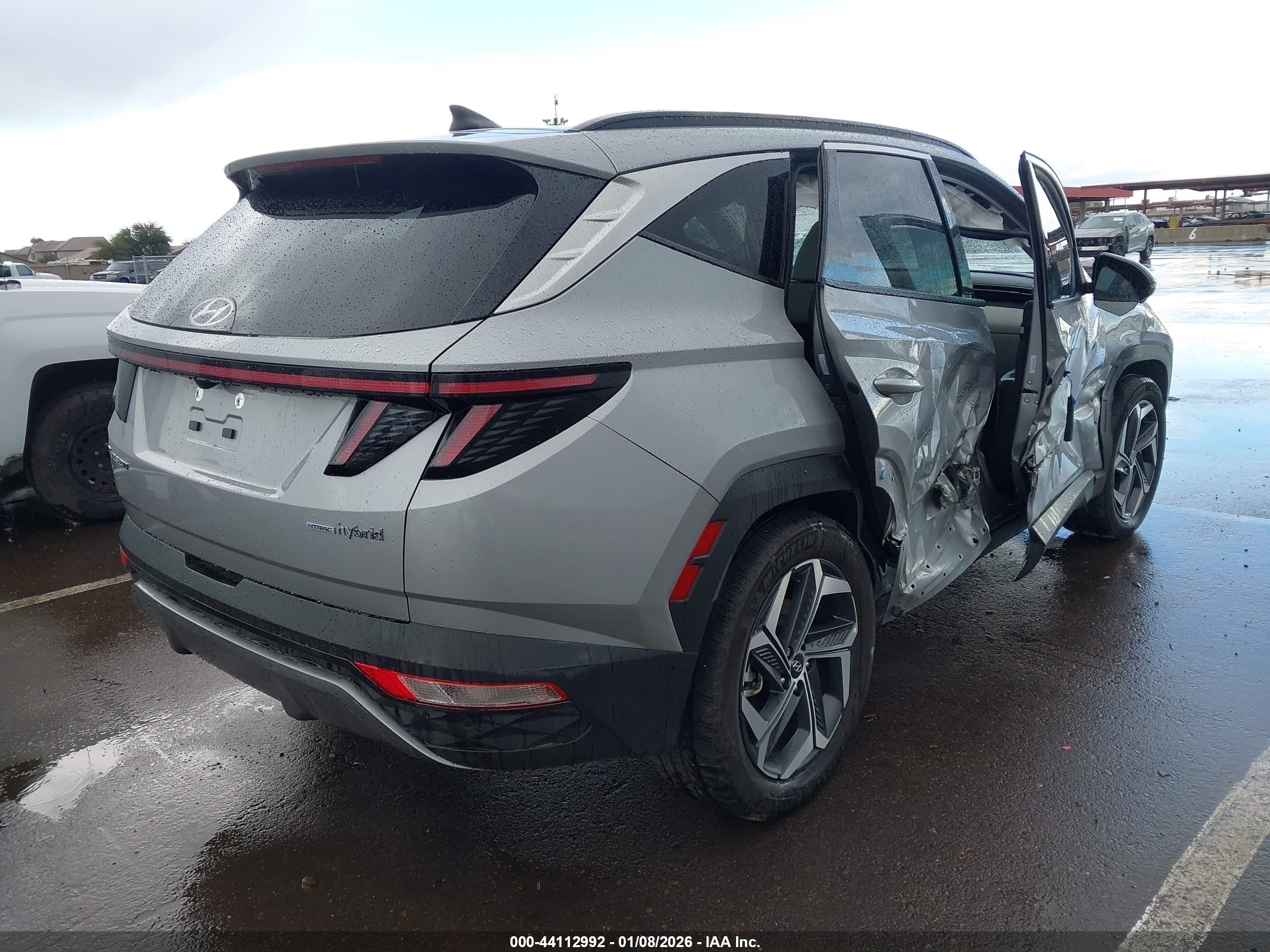 HYUNDAI TUCSON image 4