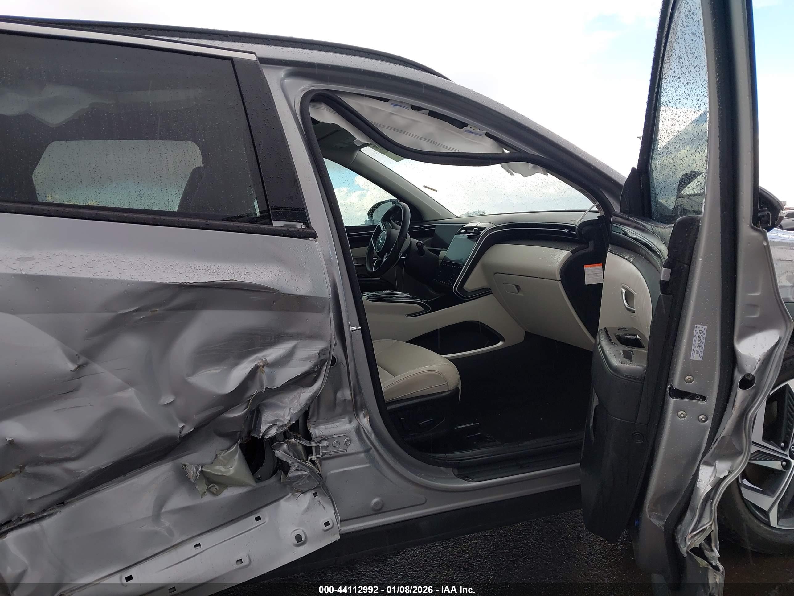 HYUNDAI TUCSON image 5