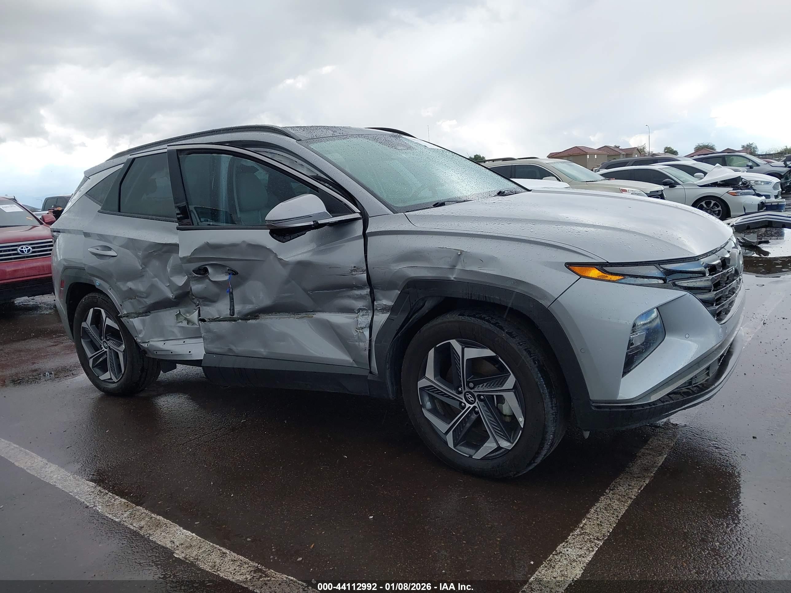 HYUNDAI TUCSON image 6