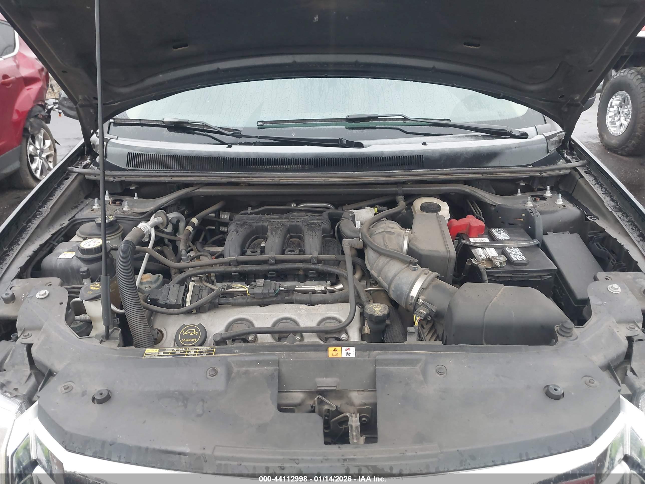 FORD TAURUS image 10