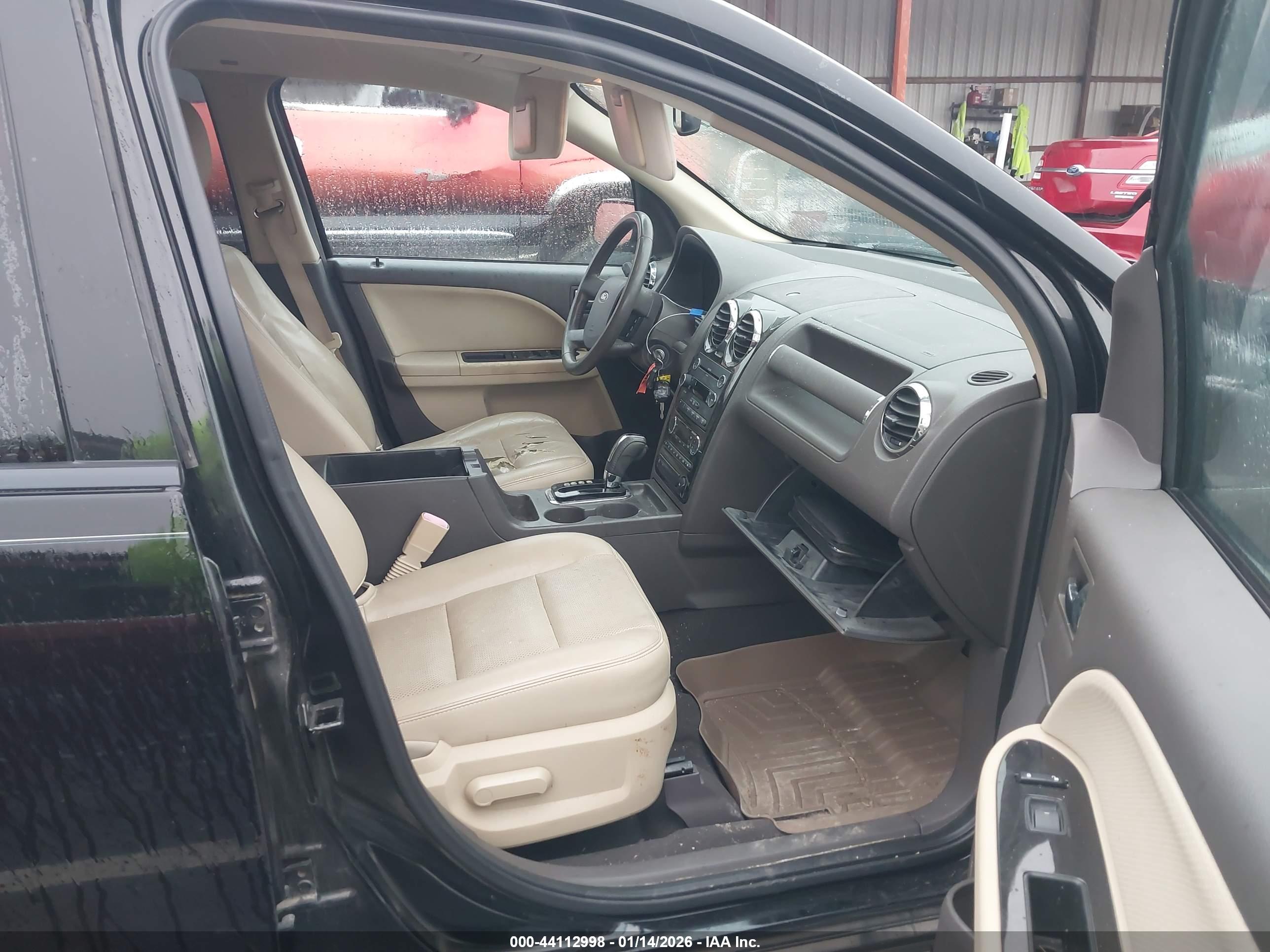 FORD TAURUS image 5