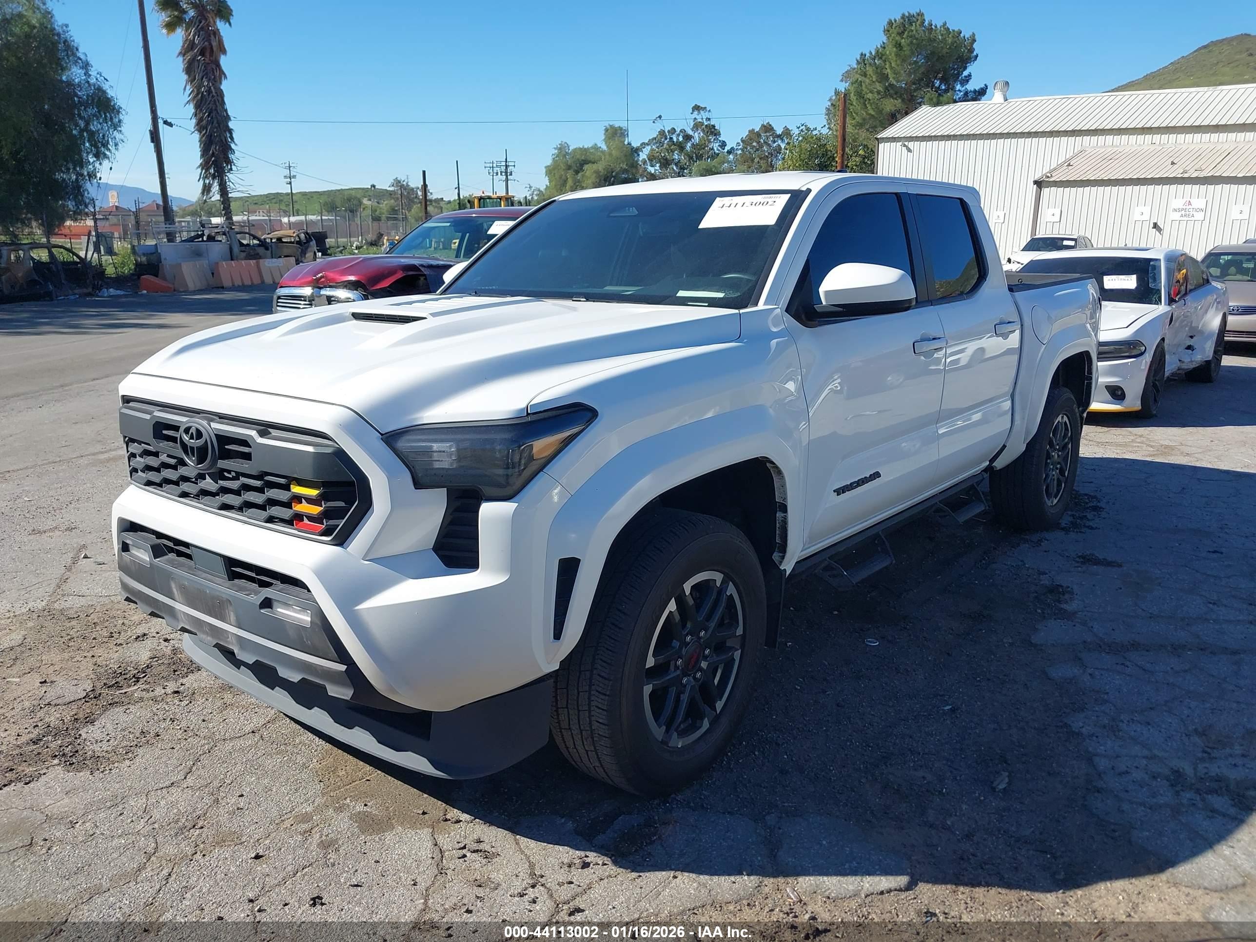 TOYOTA TACOMA image 2