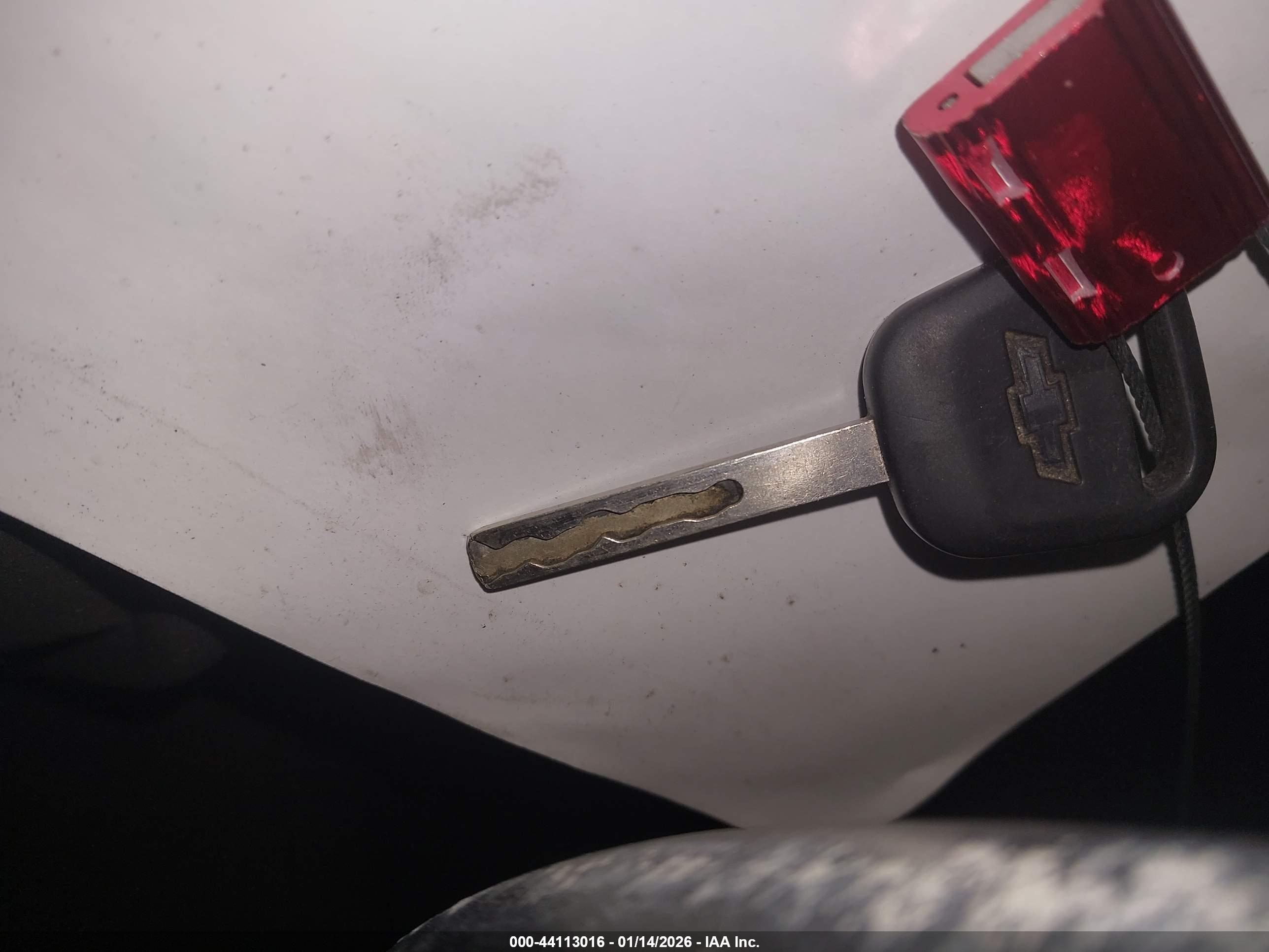 CHEVROLET SILVERADO image 11