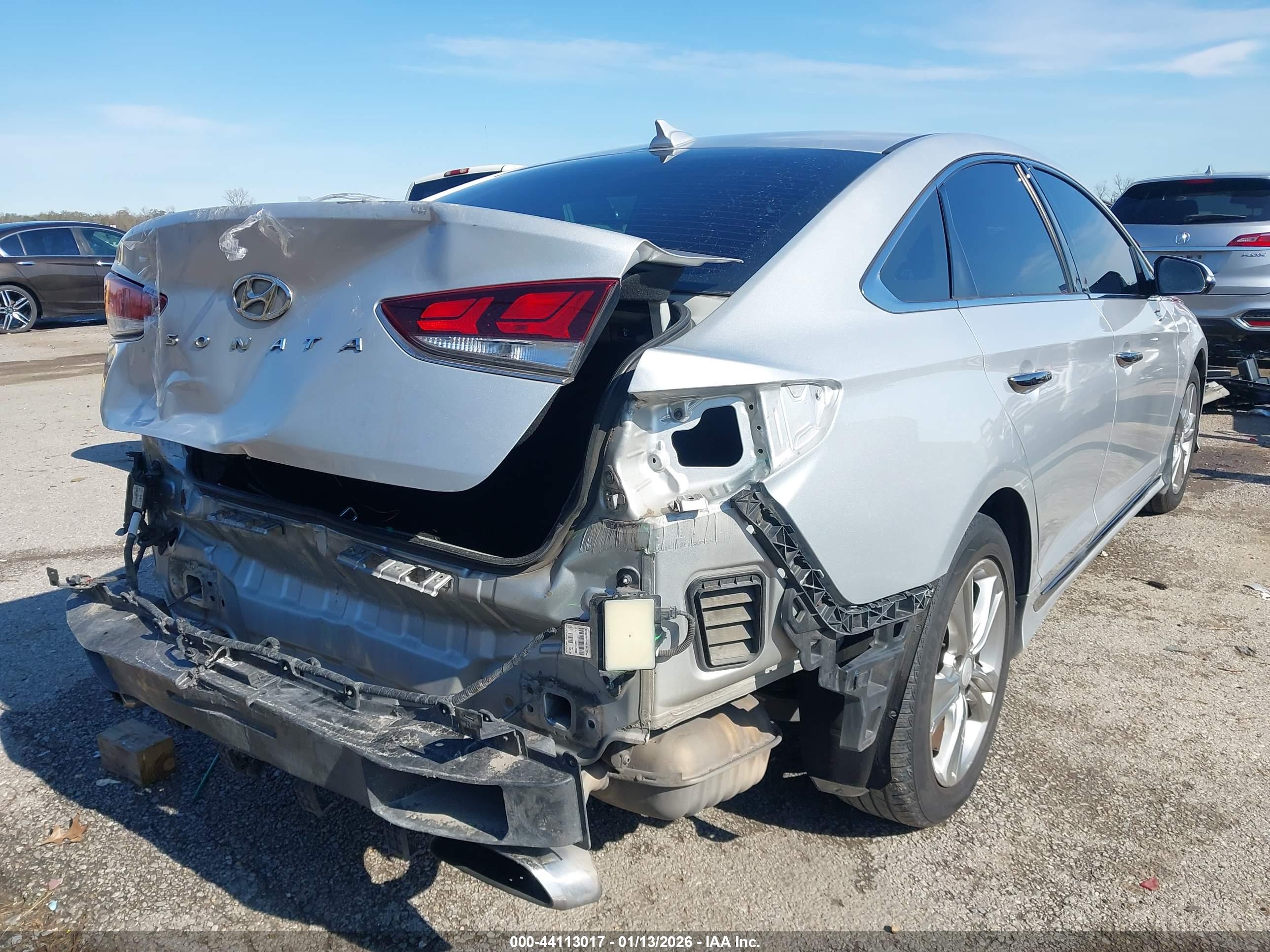 HYUNDAI SONATA image 4