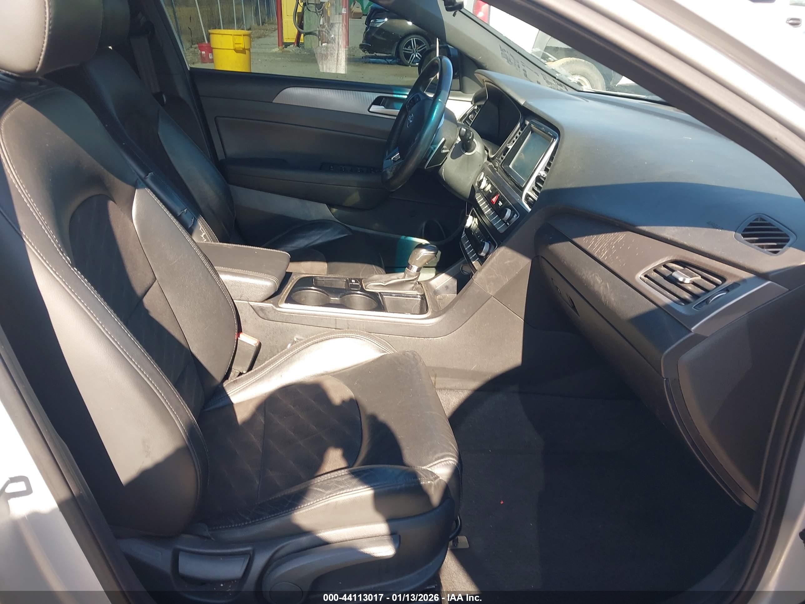 HYUNDAI SONATA image 5