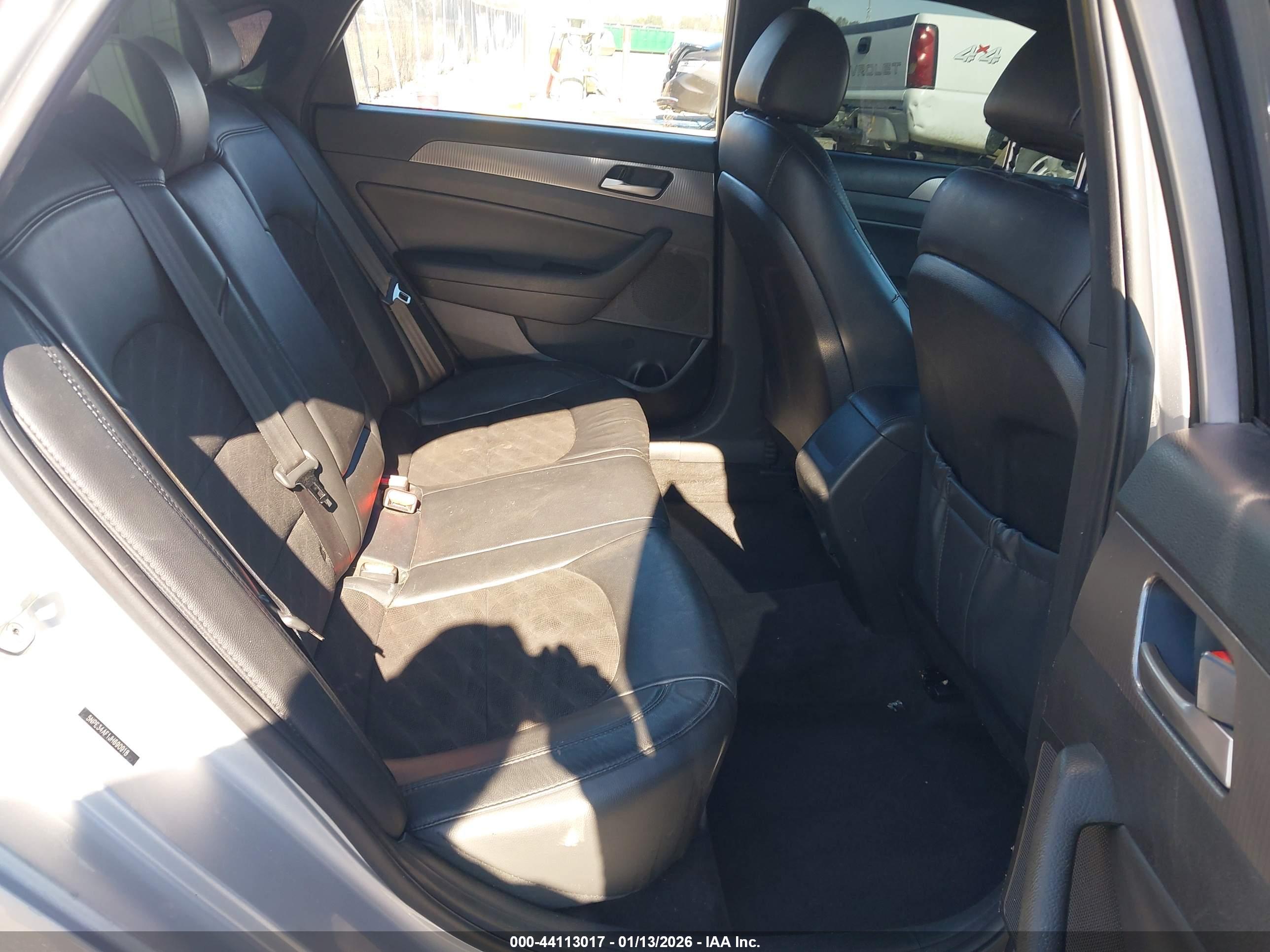 HYUNDAI SONATA image 8
