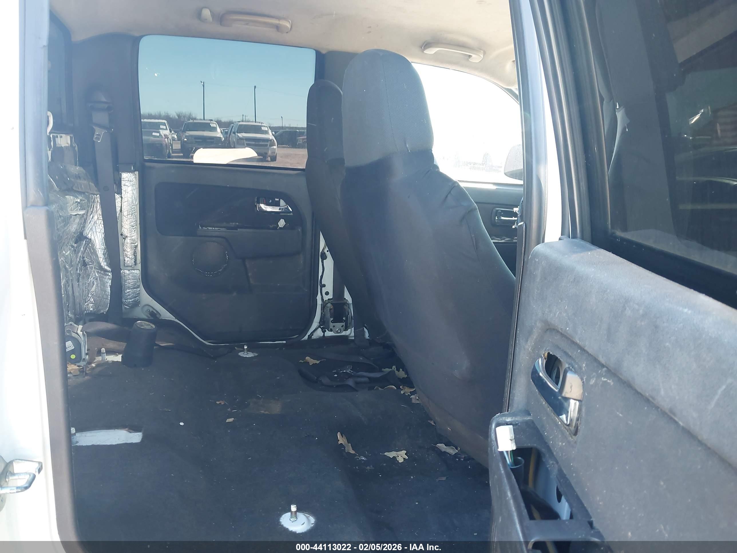 GMC CANYON image 8