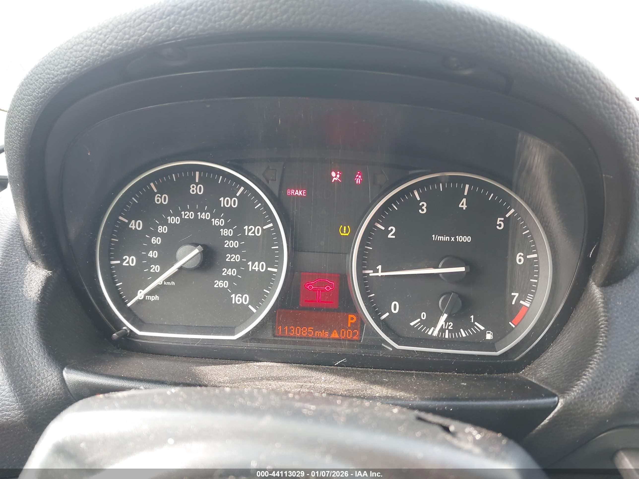 BMW 128I image 7