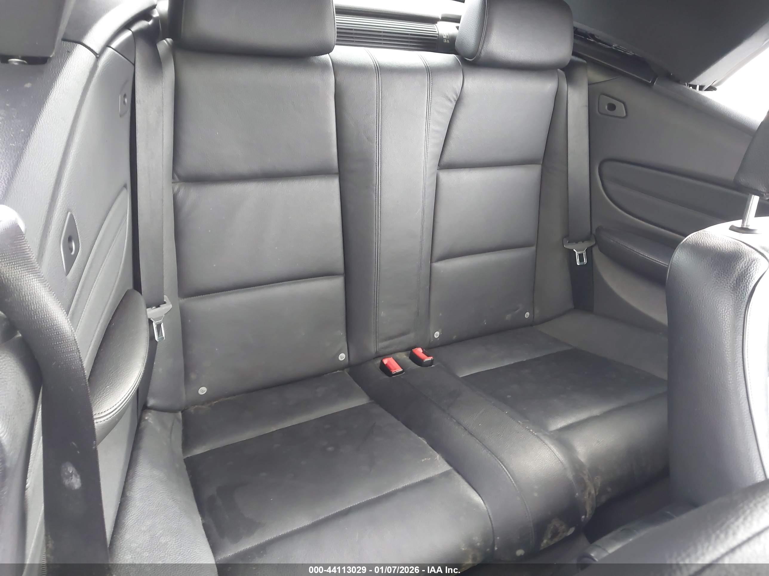BMW 128I image 8