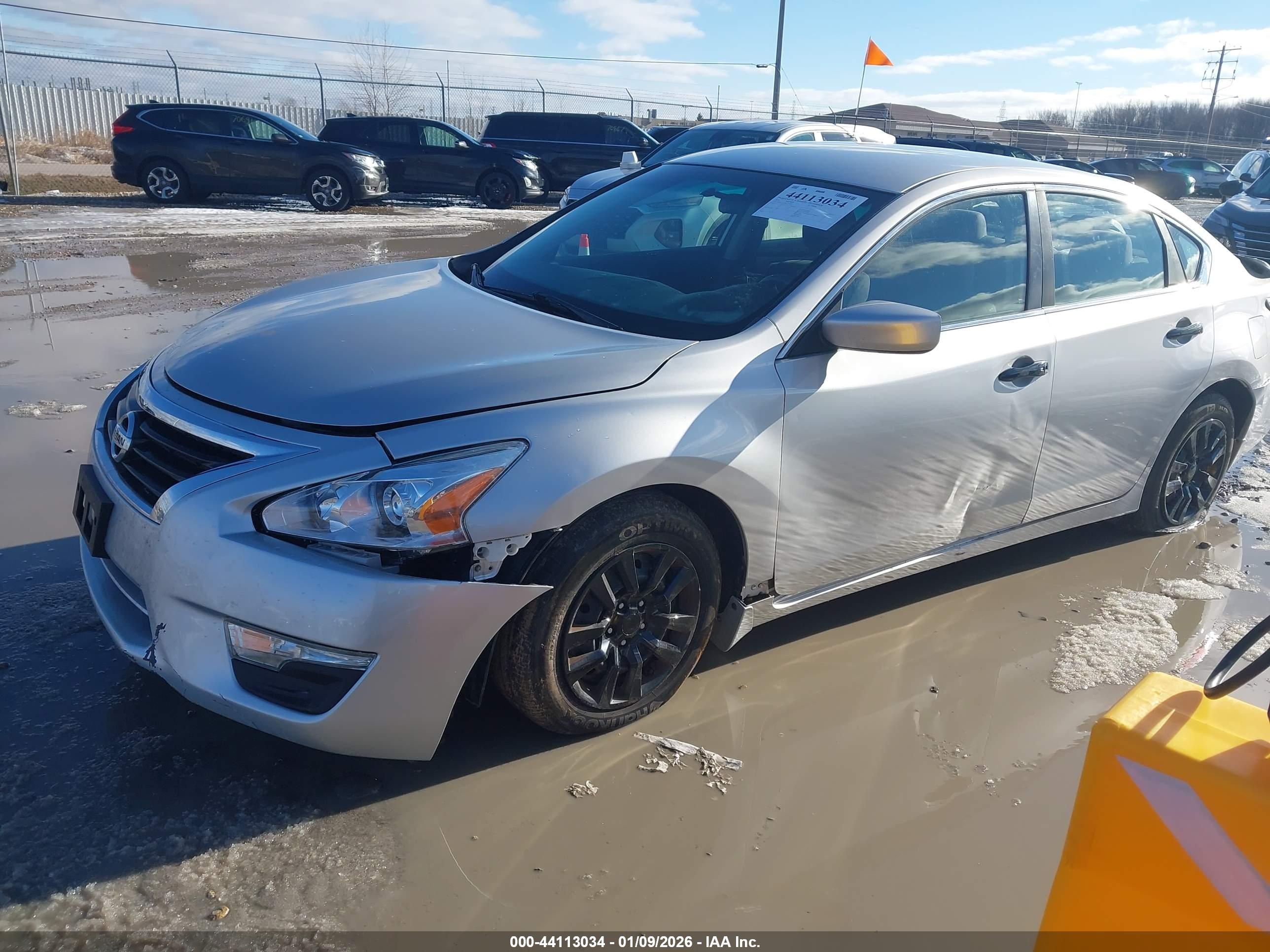 NISSAN ALTIMA image 2