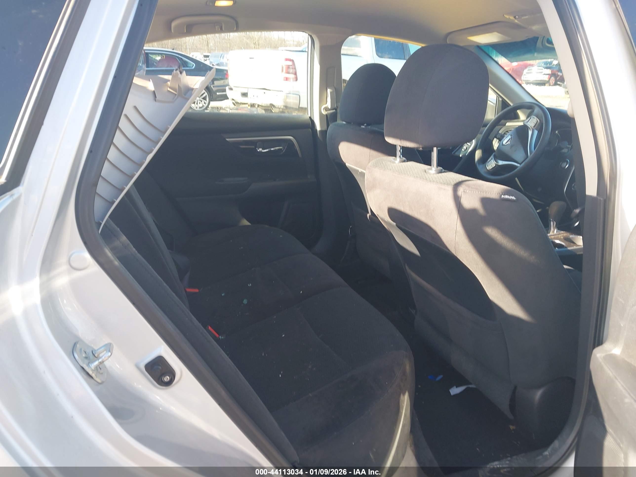 NISSAN ALTIMA image 8