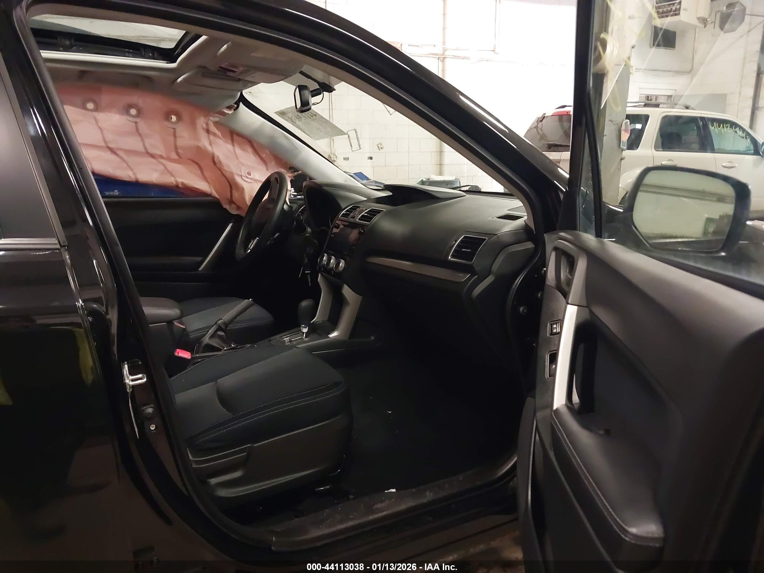 SUBARU FORESTER image 5