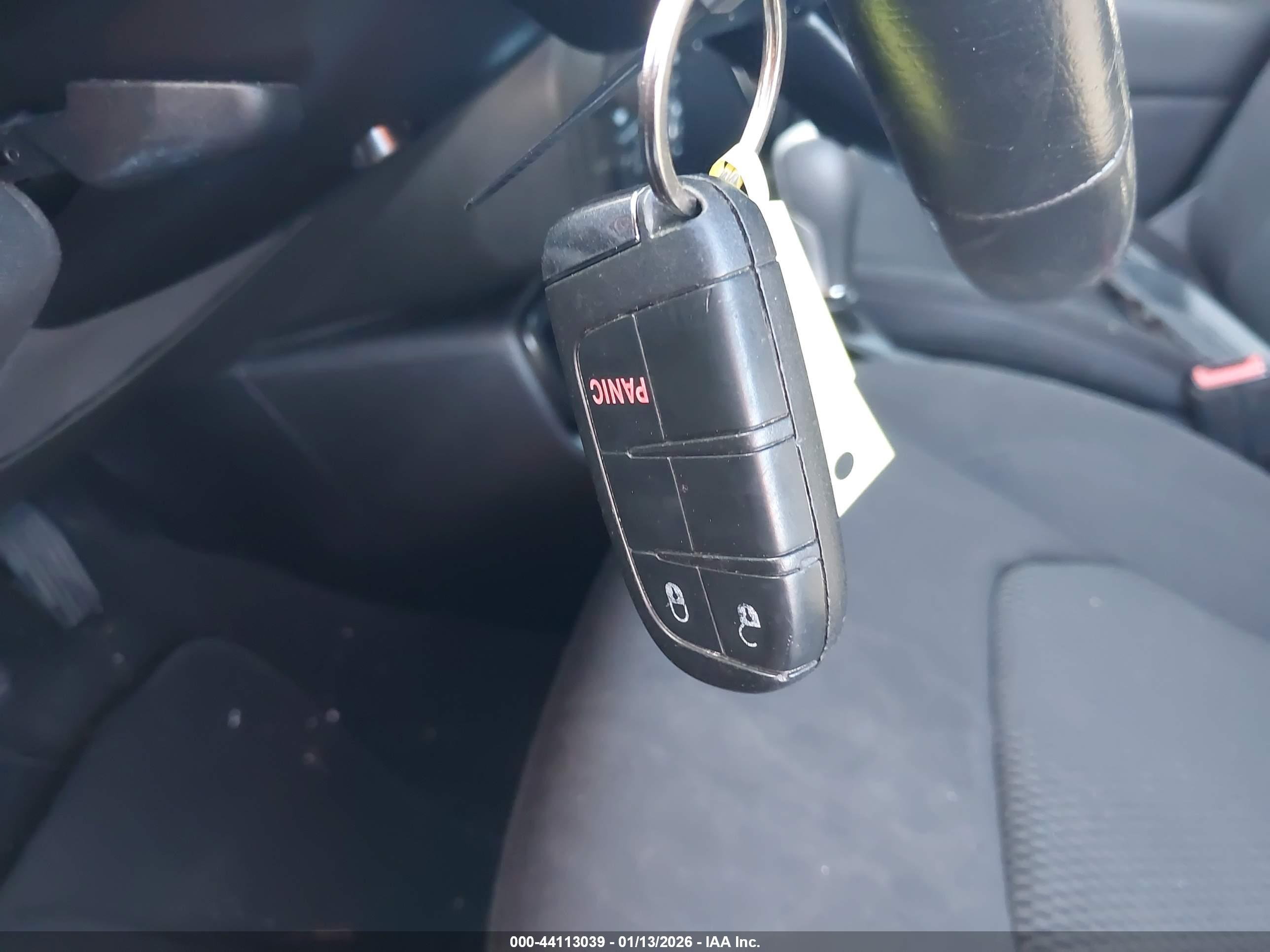 JEEP RENEGADE image 11