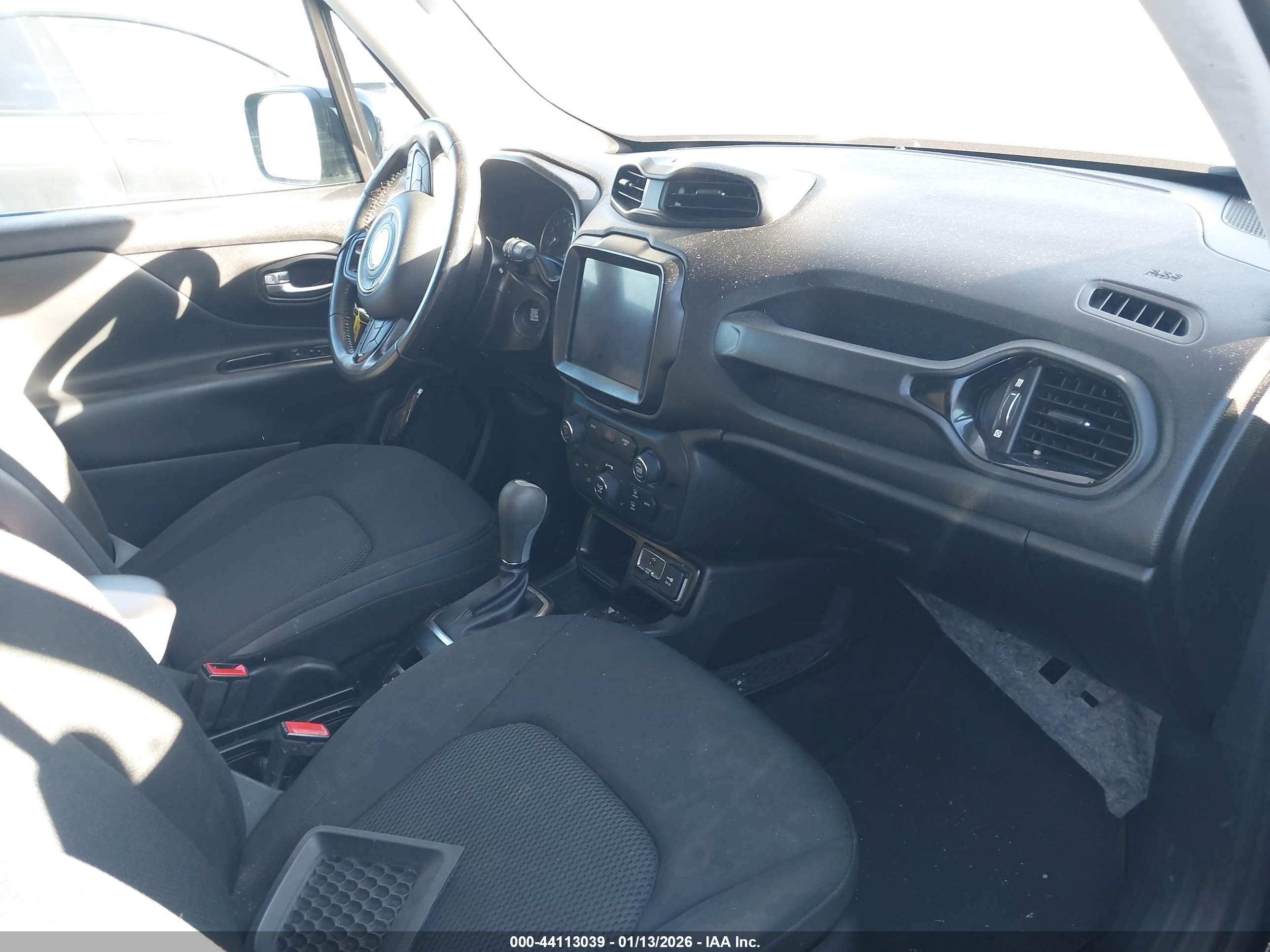 JEEP RENEGADE image 5