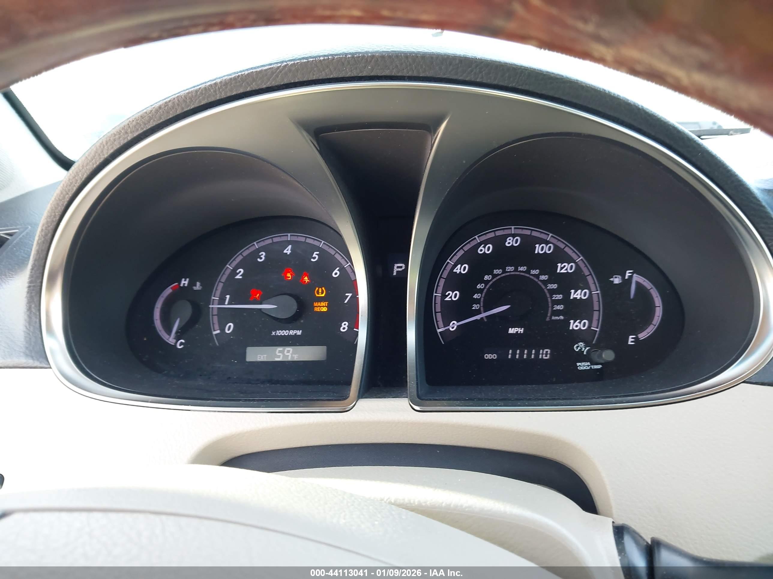 TOYOTA AVALON image 7