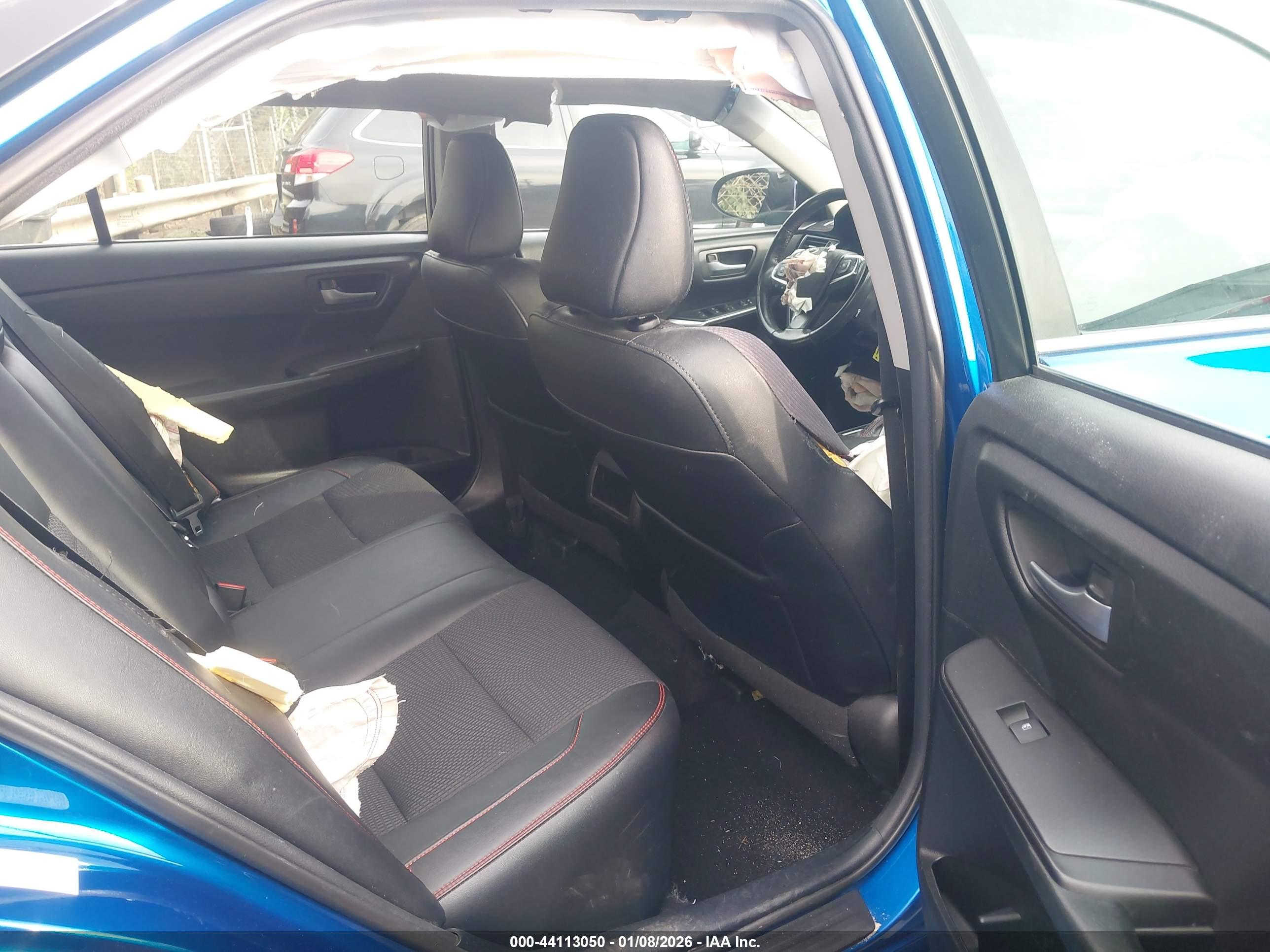 TOYOTA CAMRY image 8