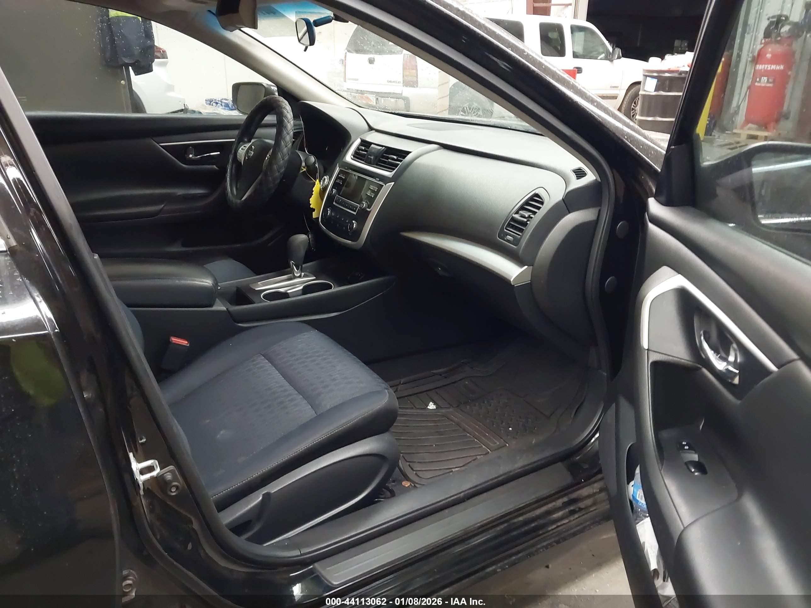 NISSAN ALTIMA image 5