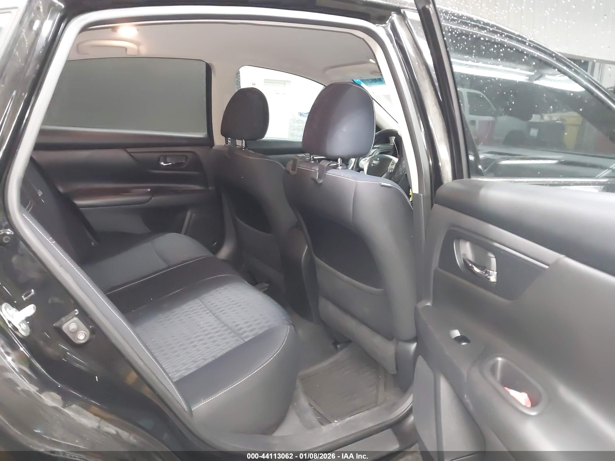NISSAN ALTIMA image 8
