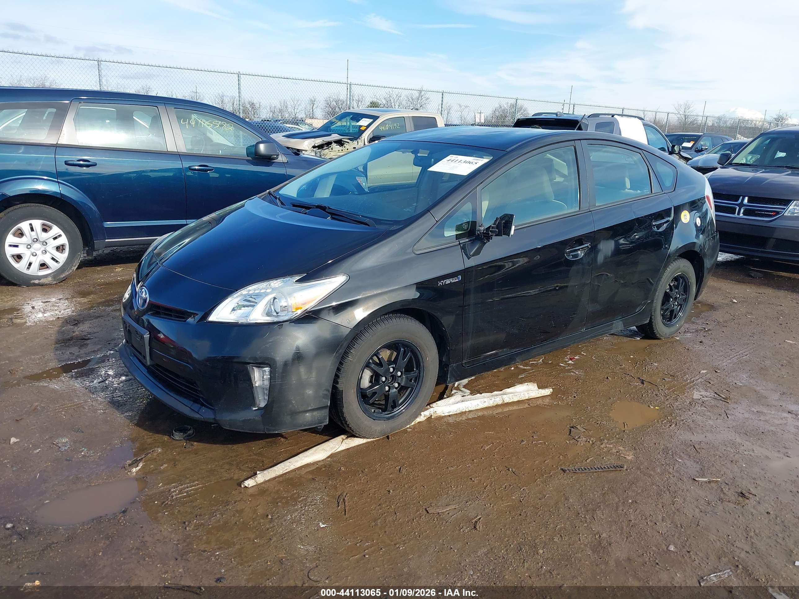 TOYOTA PRIUS image 2