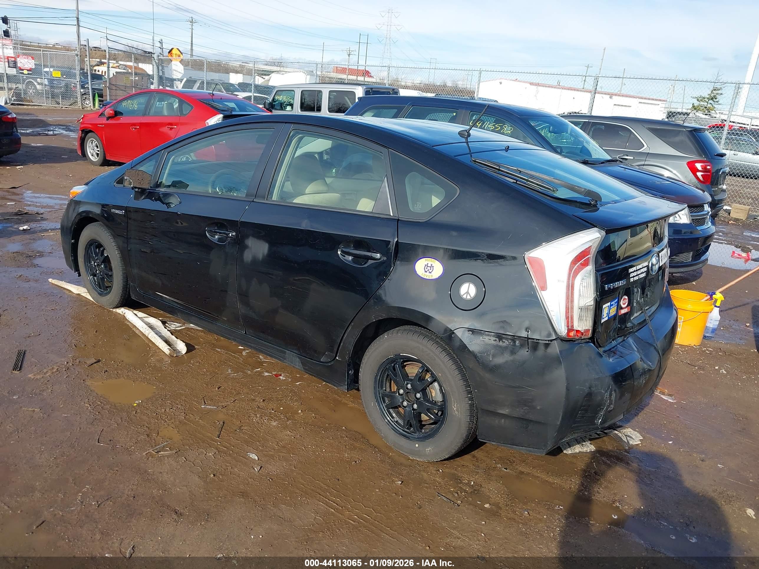 TOYOTA PRIUS image 3