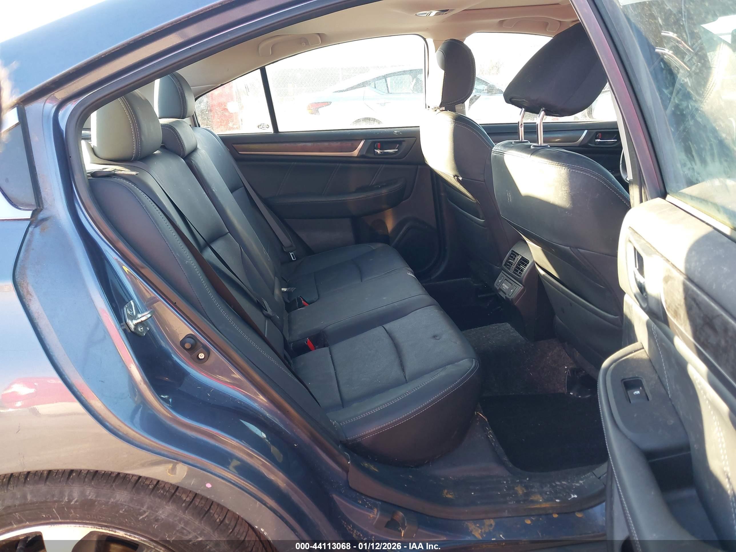 SUBARU LEGACY image 8