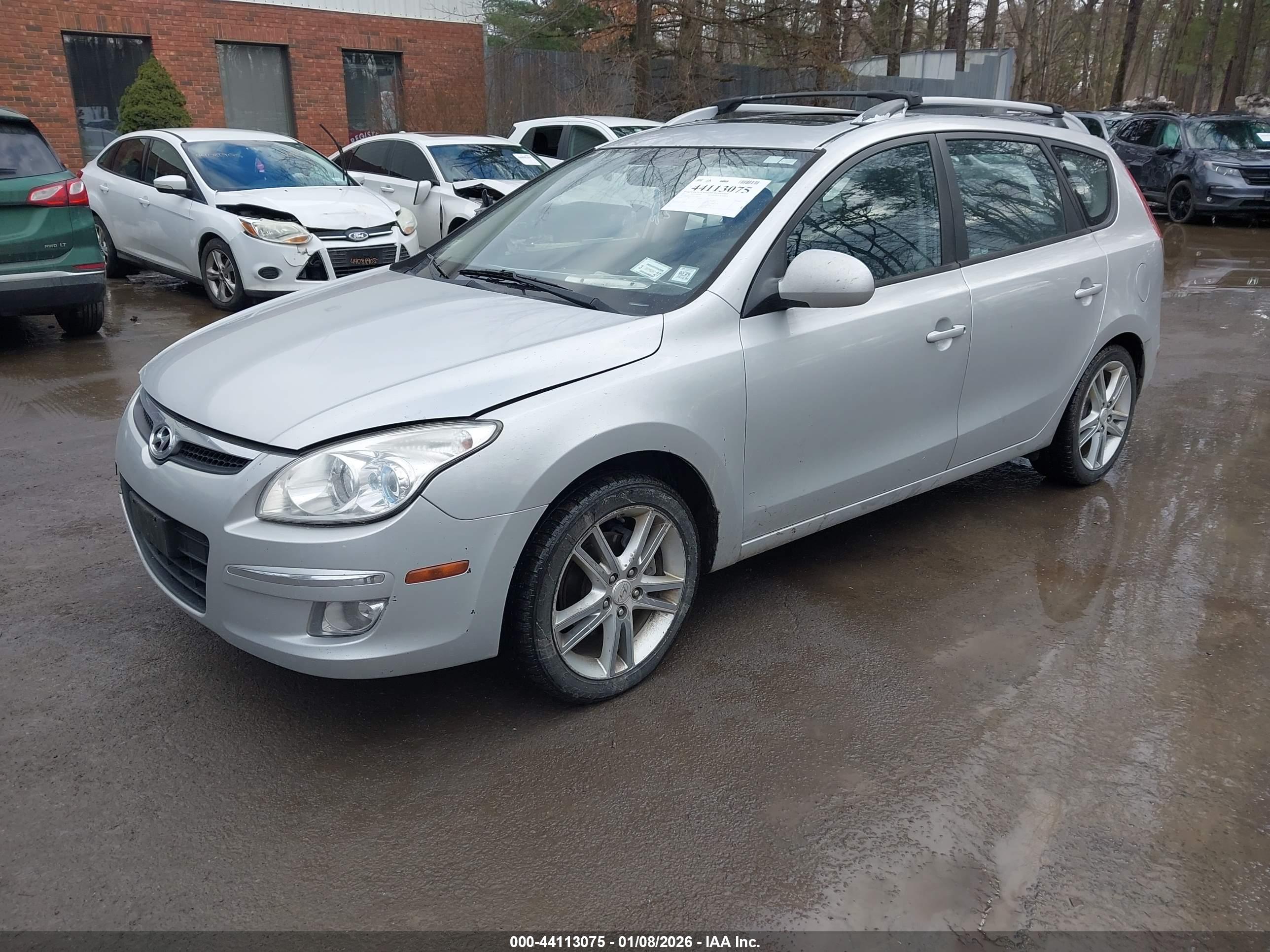 HYUNDAI ELANTRA image 2