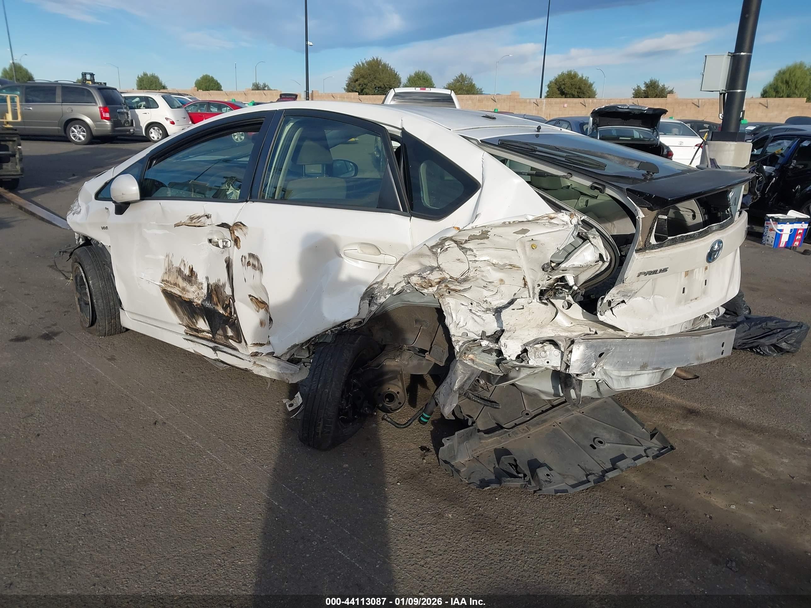 TOYOTA PRIUS image 6
