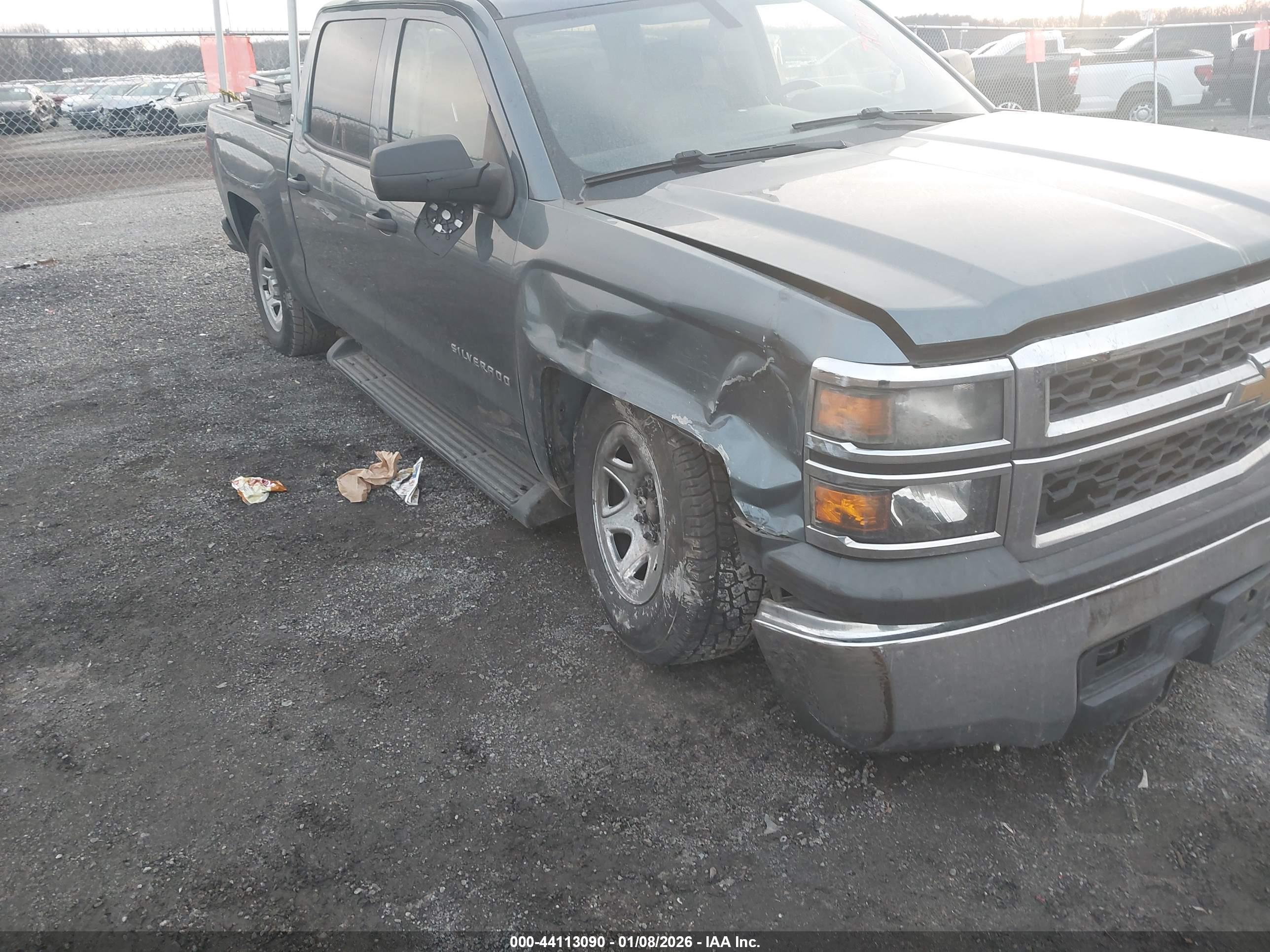 CHEVROLET SILVERADO image 6