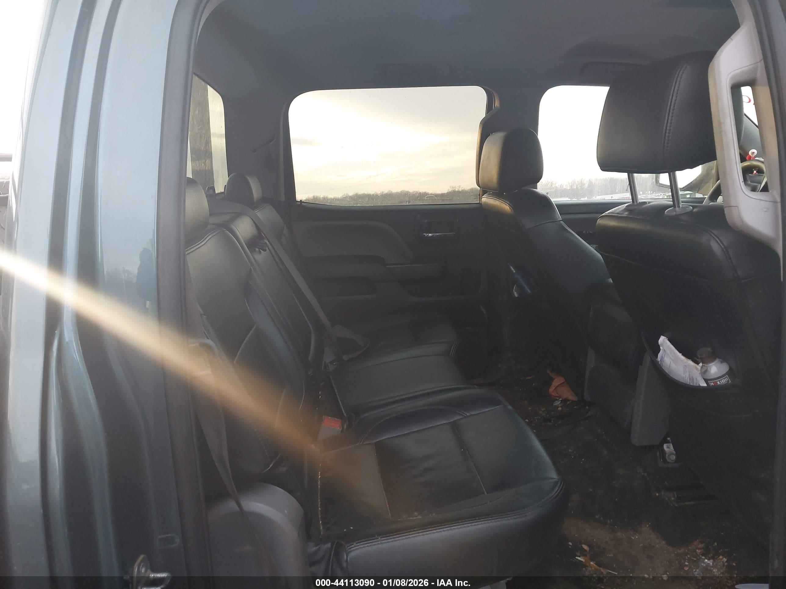 CHEVROLET SILVERADO image 8