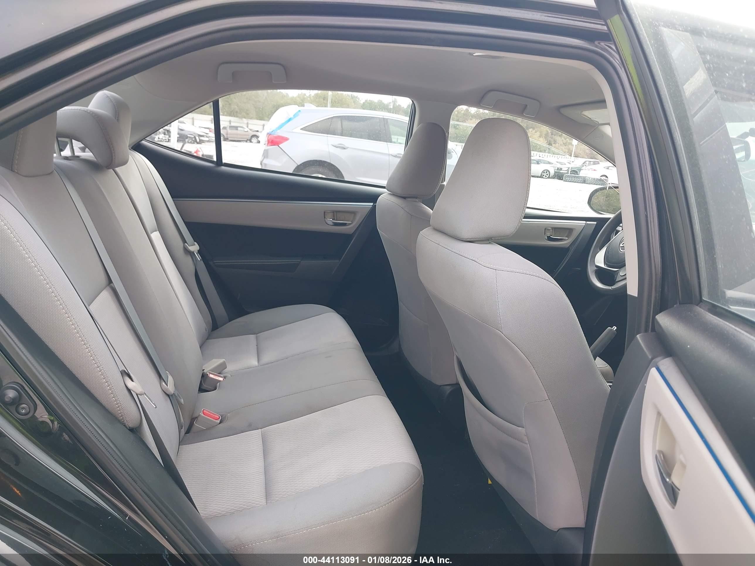 TOYOTA COROLLA image 8