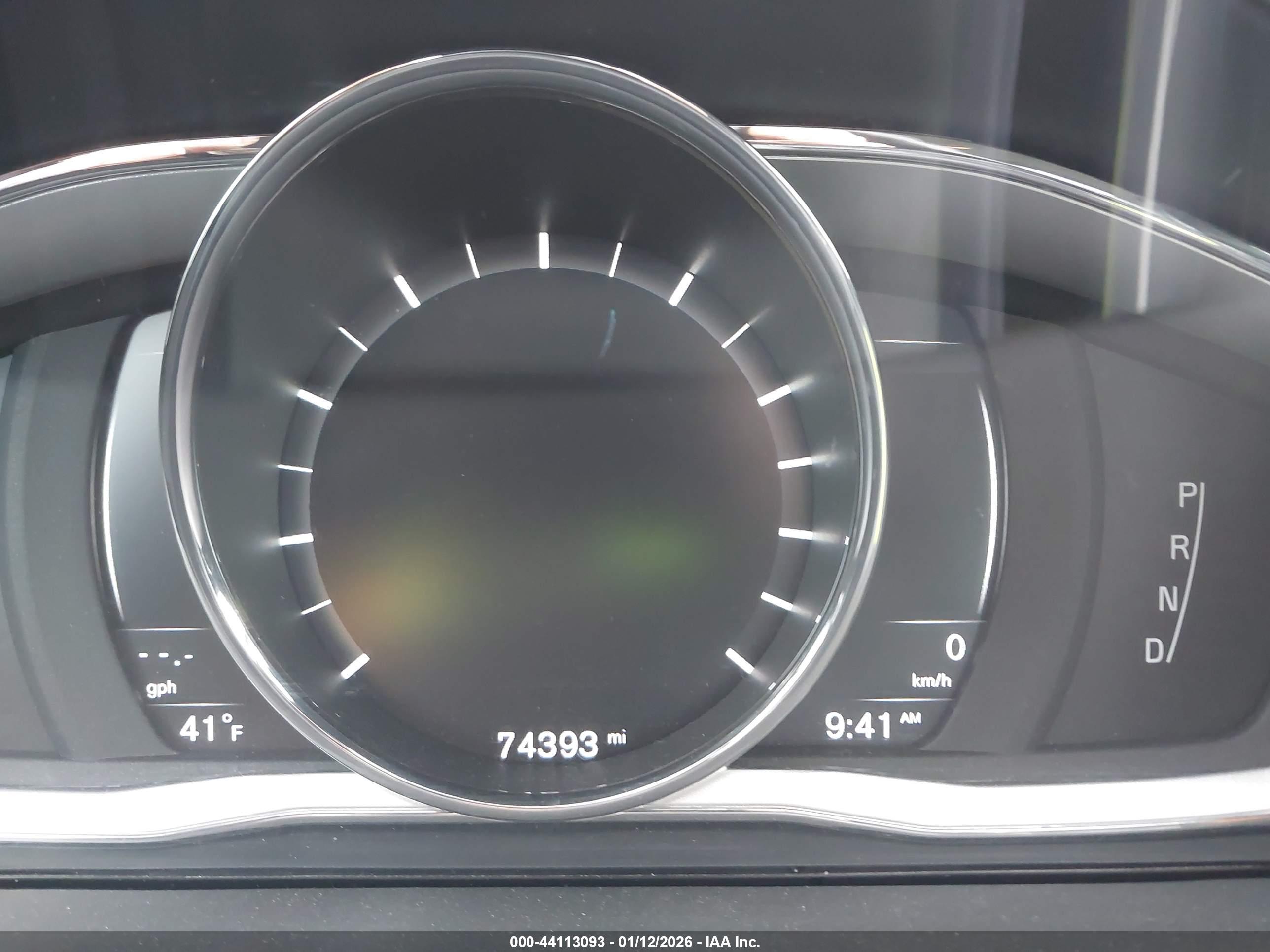 VOLVO S60 image 7