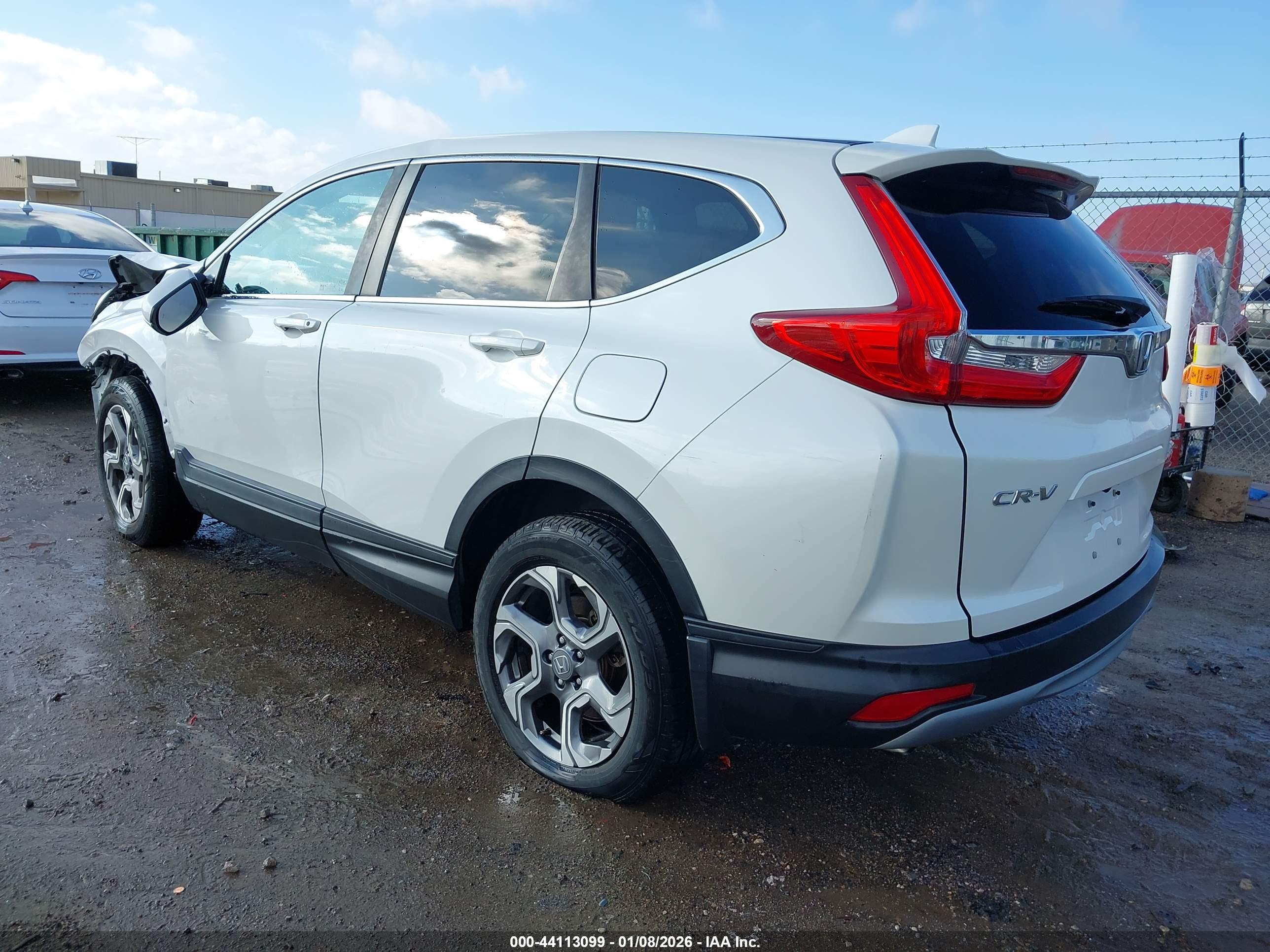 HONDA CR-V image 3